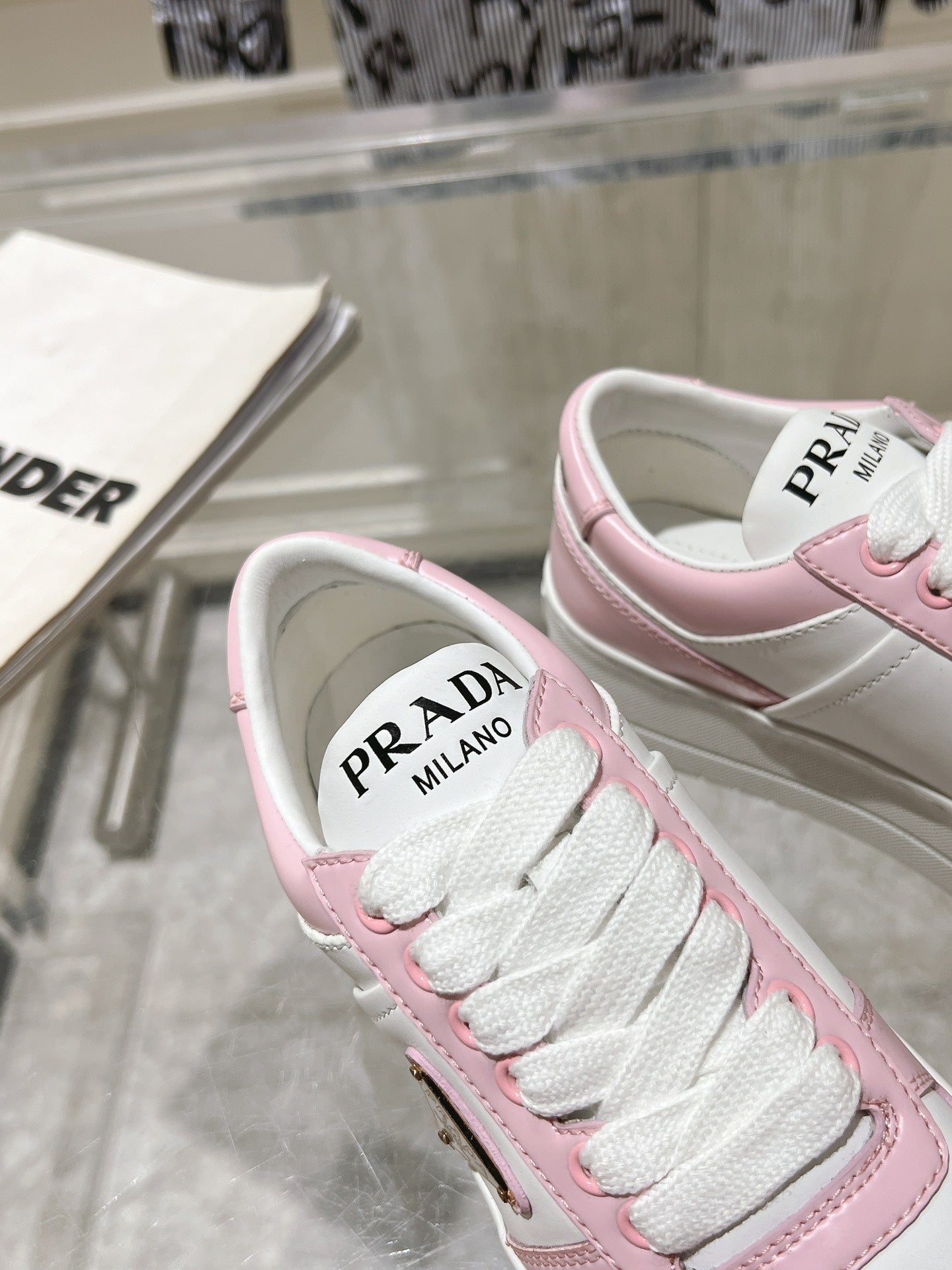PRA DOWNTOWN BOLD SNEAKERS WHITE AND LIGHT PINK CALFSKIN、mysite、Cacoeks