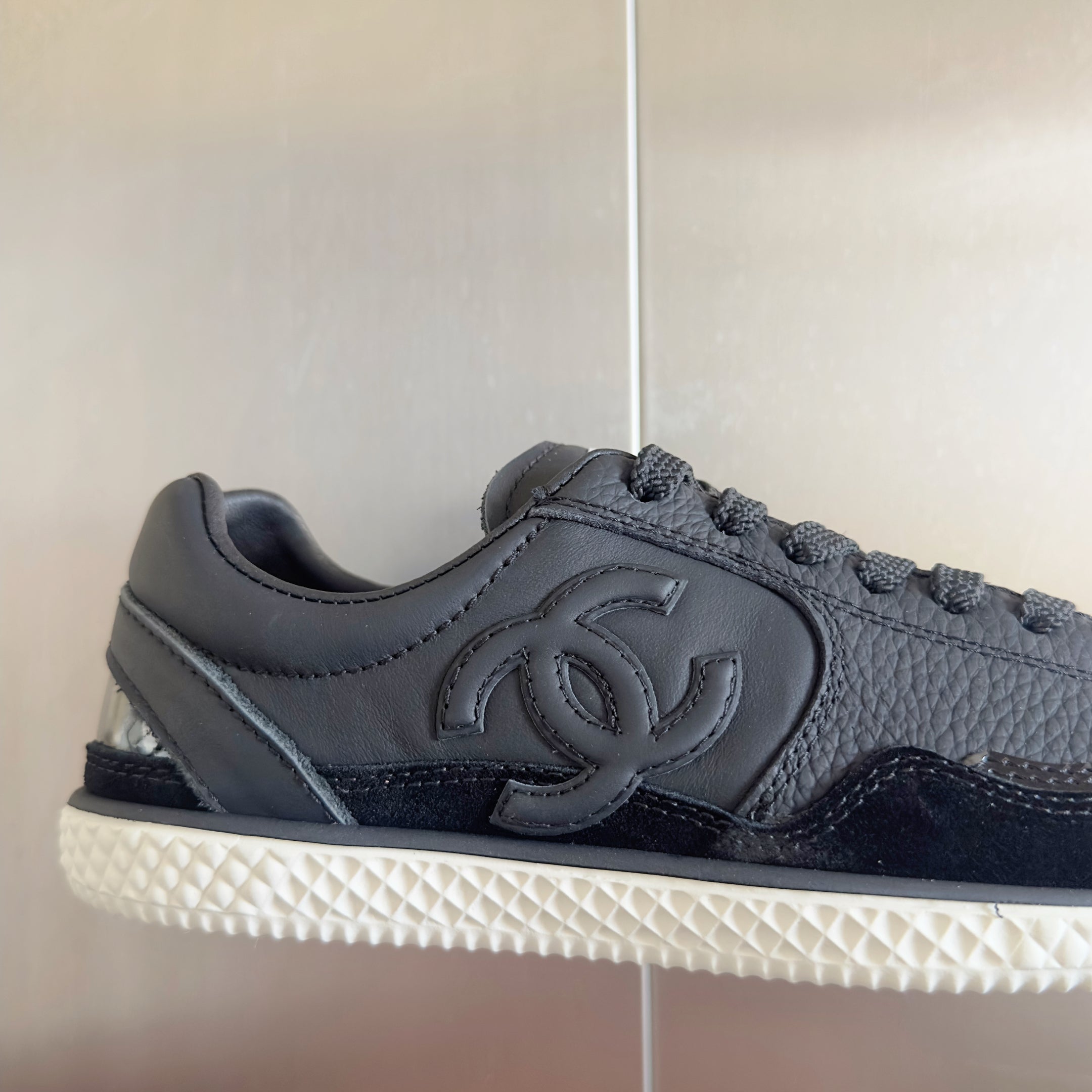 CHANEL 25S SNEAKERS WITH PATENT TOE 20MM IN BLACK CALFSKIN、mysite、Cacoeks