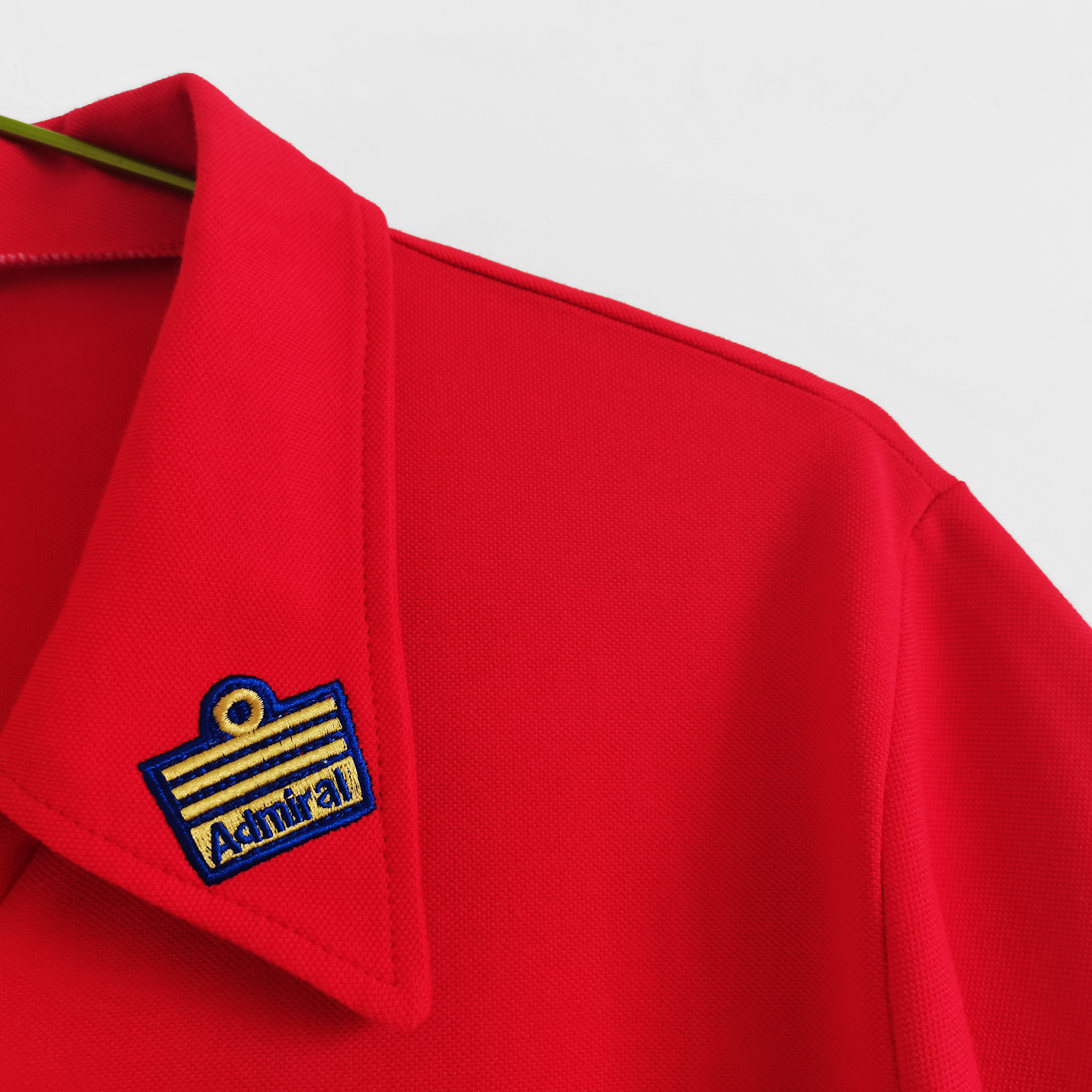 GlobeJersey-Retro Wales 1976 Home Stadium Jersey