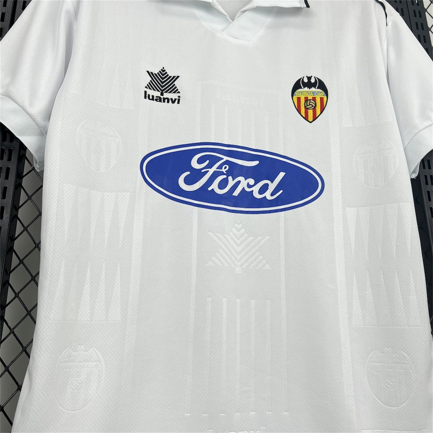 Funinjersey-Retro Valencia 1996-97 Home Jersey