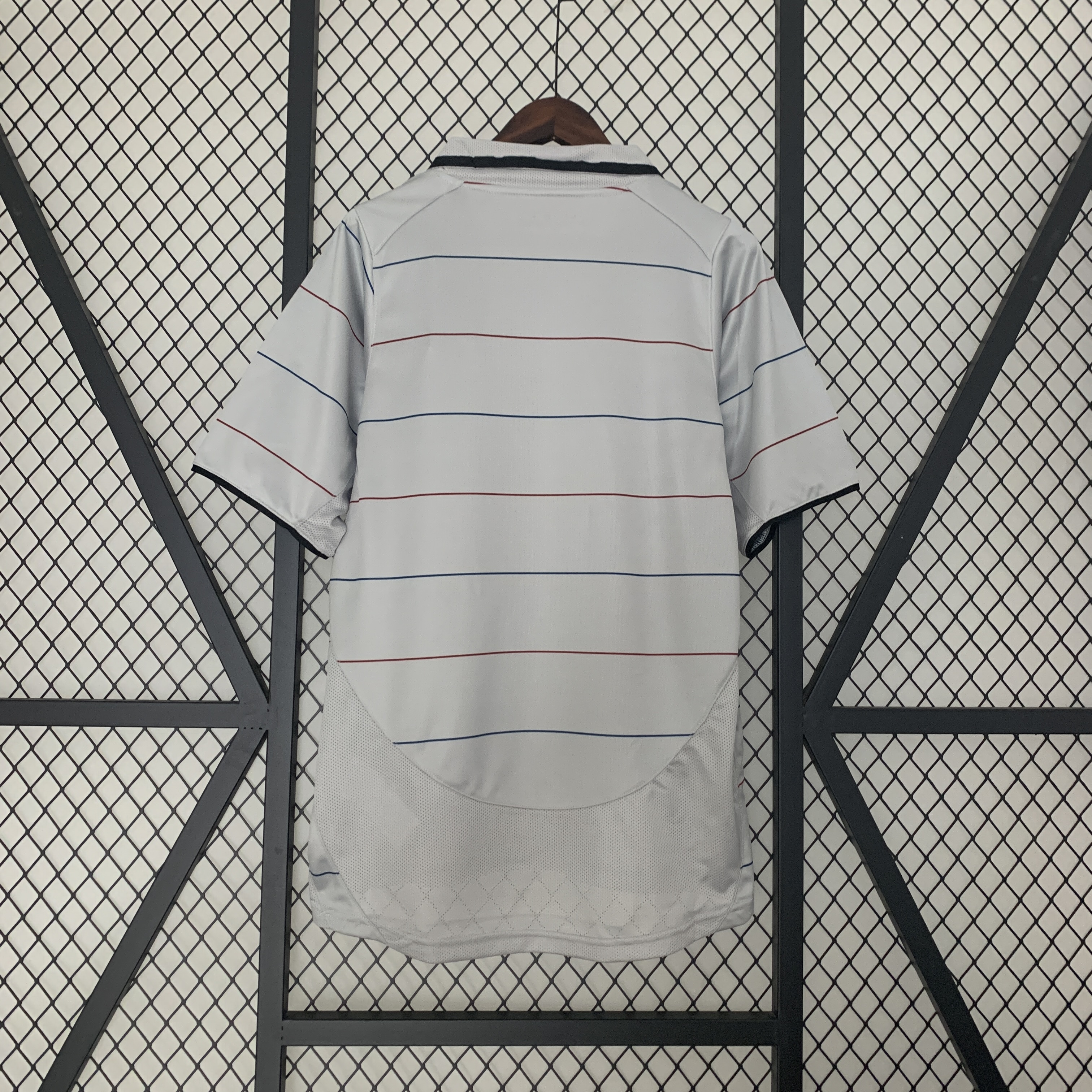 ManixJersey.com | Retro Barcelona 03-04 Away Stadium Jersey -Customize Name, Number and Patch | Worldwide Shipping