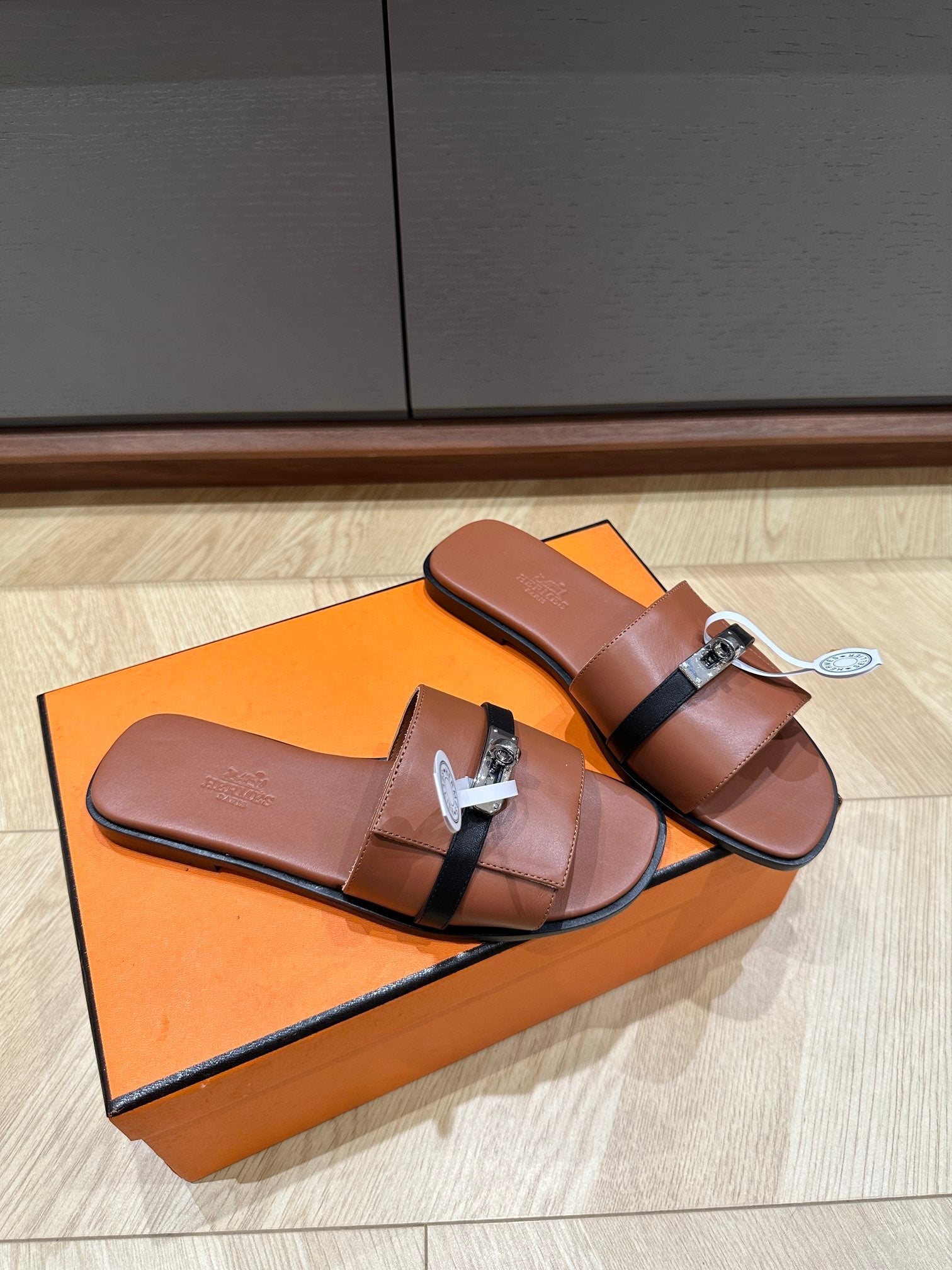 GABRIEL SANDAL CINNAMON CALFSKIN、mysite、Cacoeks