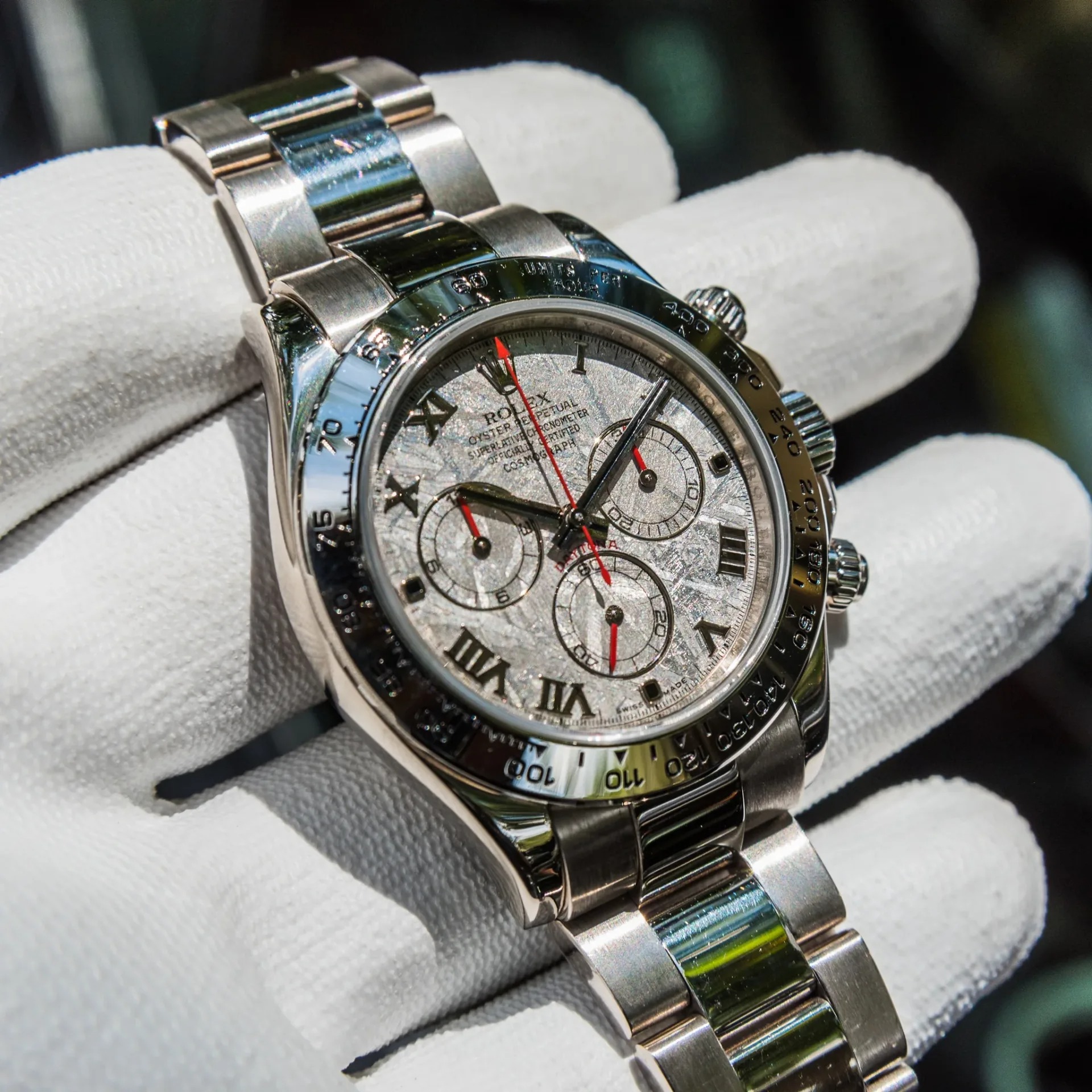 兼职  林炎: luxecystore