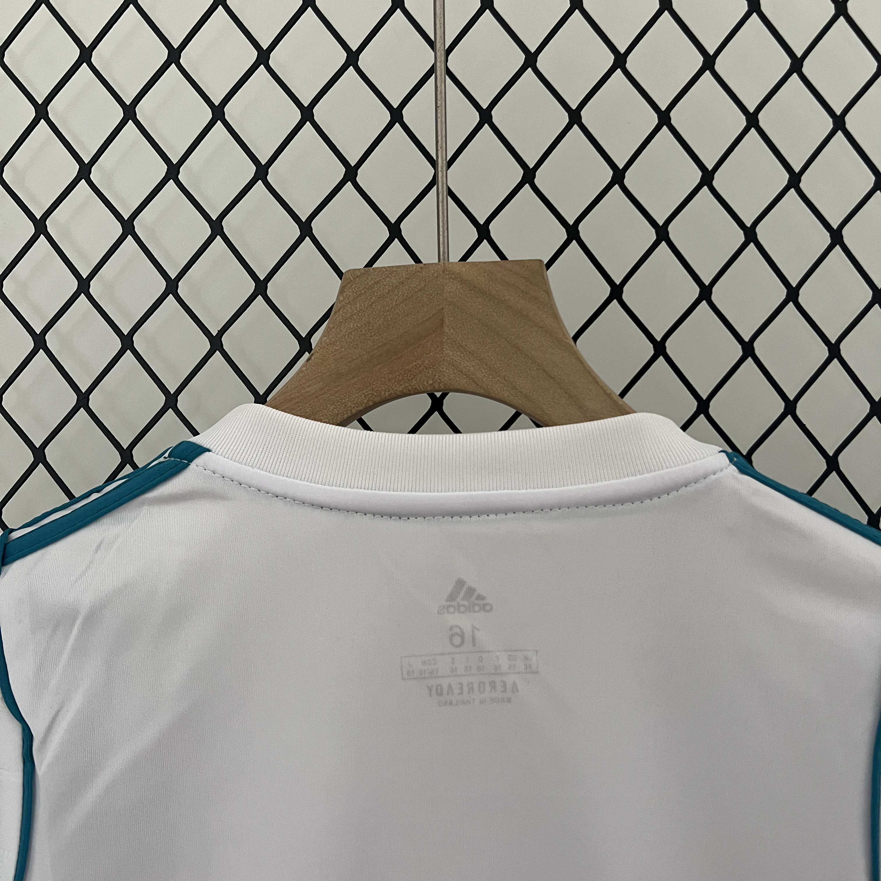 2017/2018 Retro Real Madrid Home Football Shirt 1:1 Thai Quality Kids Size:football jersey mysite: unitedjerseyfootball 邓江浪:football