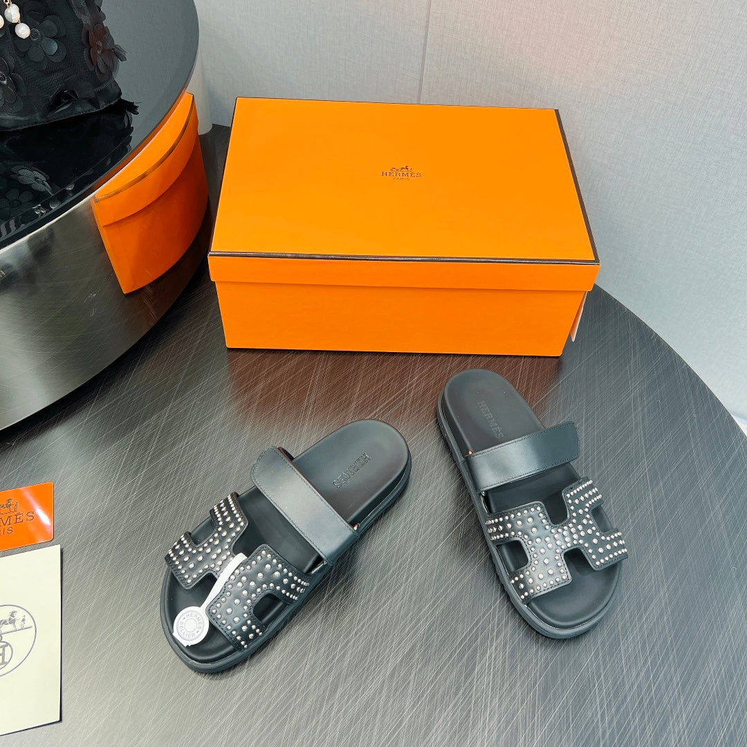 CHYPRE SANDAL BLACK CALFSKIN STYLIZED、mysite、Cacoeks