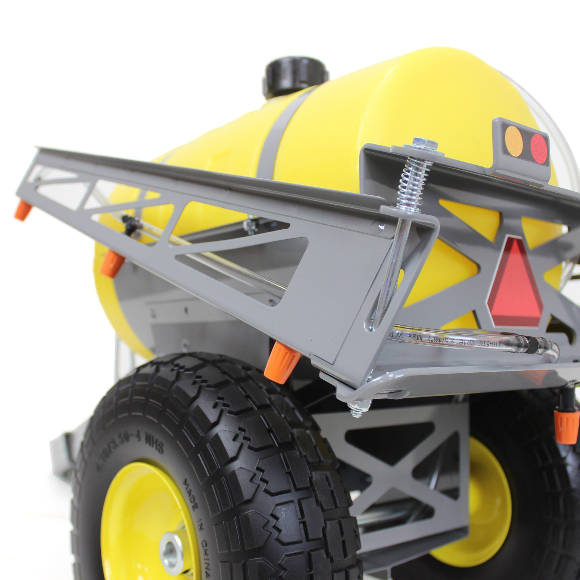 GEEK BAR-https://www.hot-toy.com/