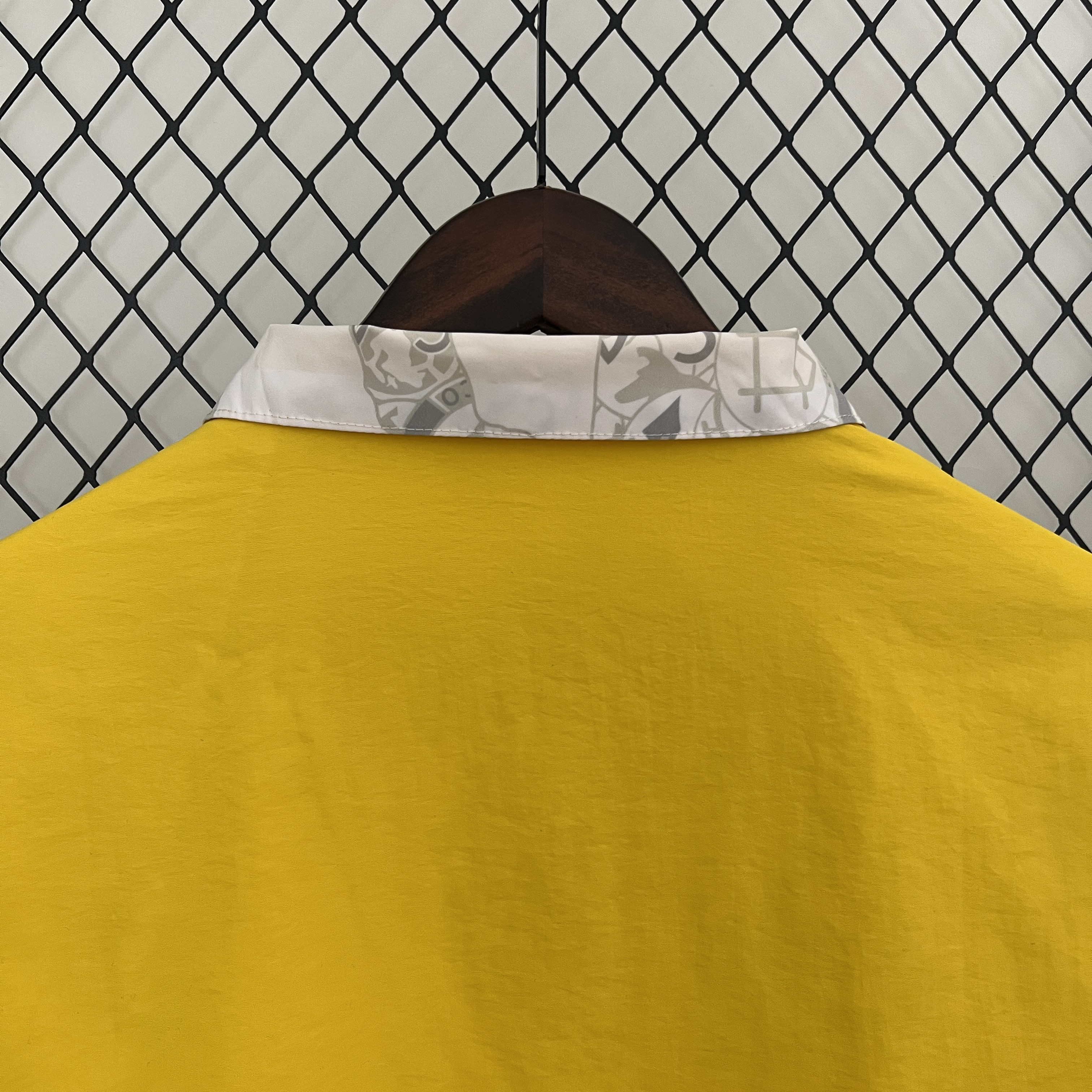 ManixJersey.com | Club América 24-25 Double Sided Reversible Windbreaker - Yellow & White -Customize Name, Number and Patch | Worldwide Shipping