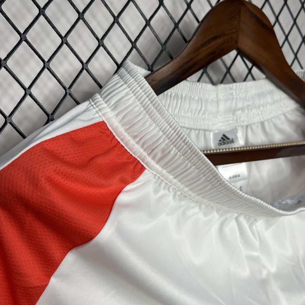 Higojerseys-Manchester United 24-25 Home Shorts - Fans Version