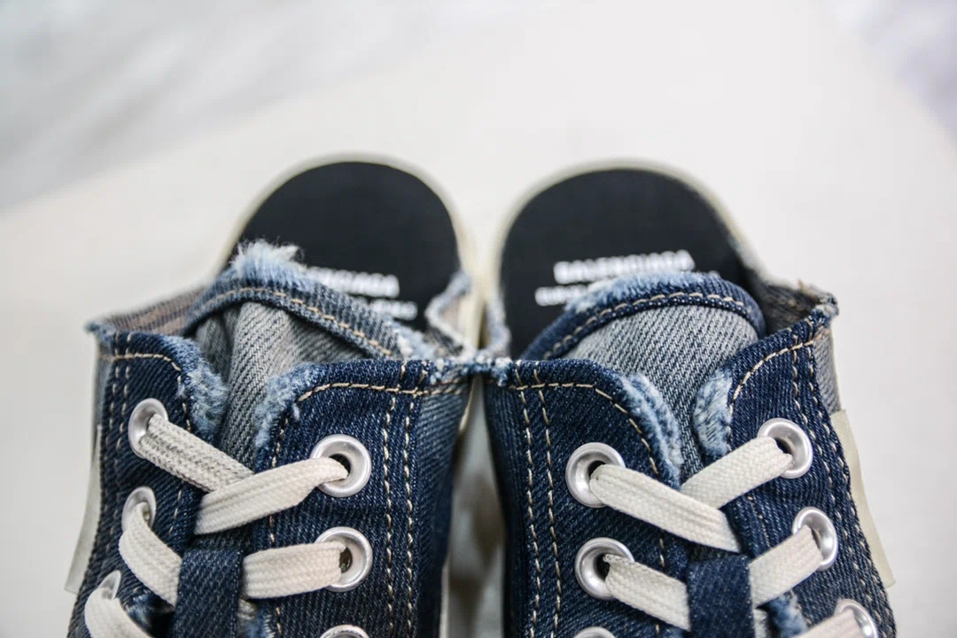 Balenciaga Paris Mule in Blue Destroyed Denim Rubber、mysite、Cacoeks