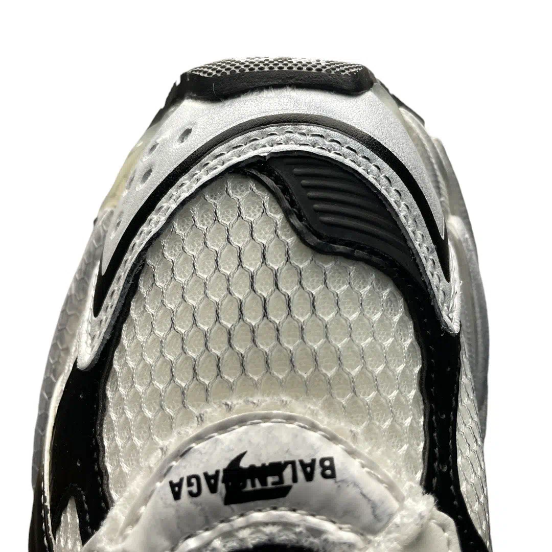 Balenciaga Runner Gradient Sneaker in Black White、mysite、Cacoeks