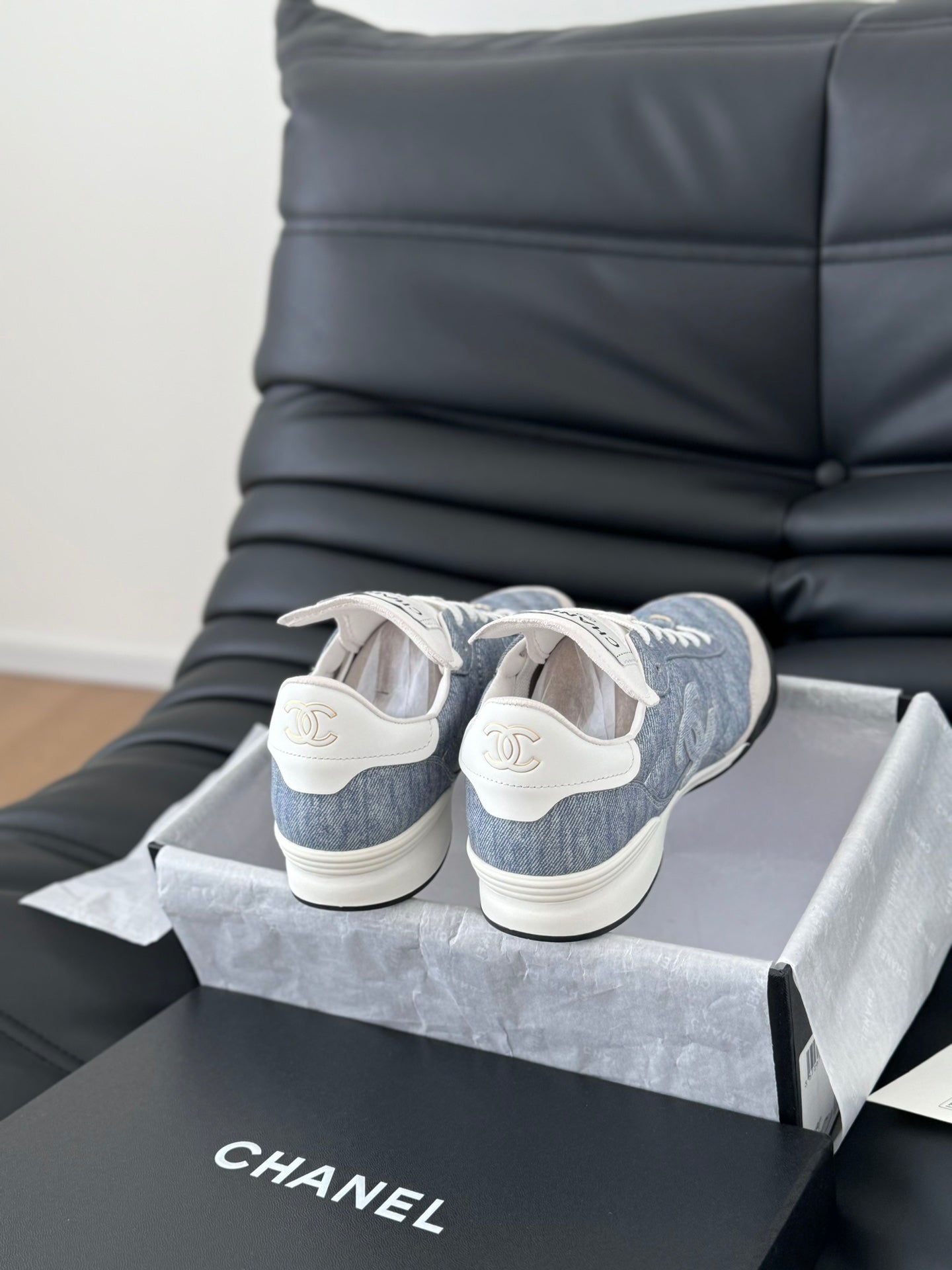 CC SNEAKER IN LIGHT BLUE MIX WHITE EMBROIDERED LAMBSKIN、mysite、Cacoeks