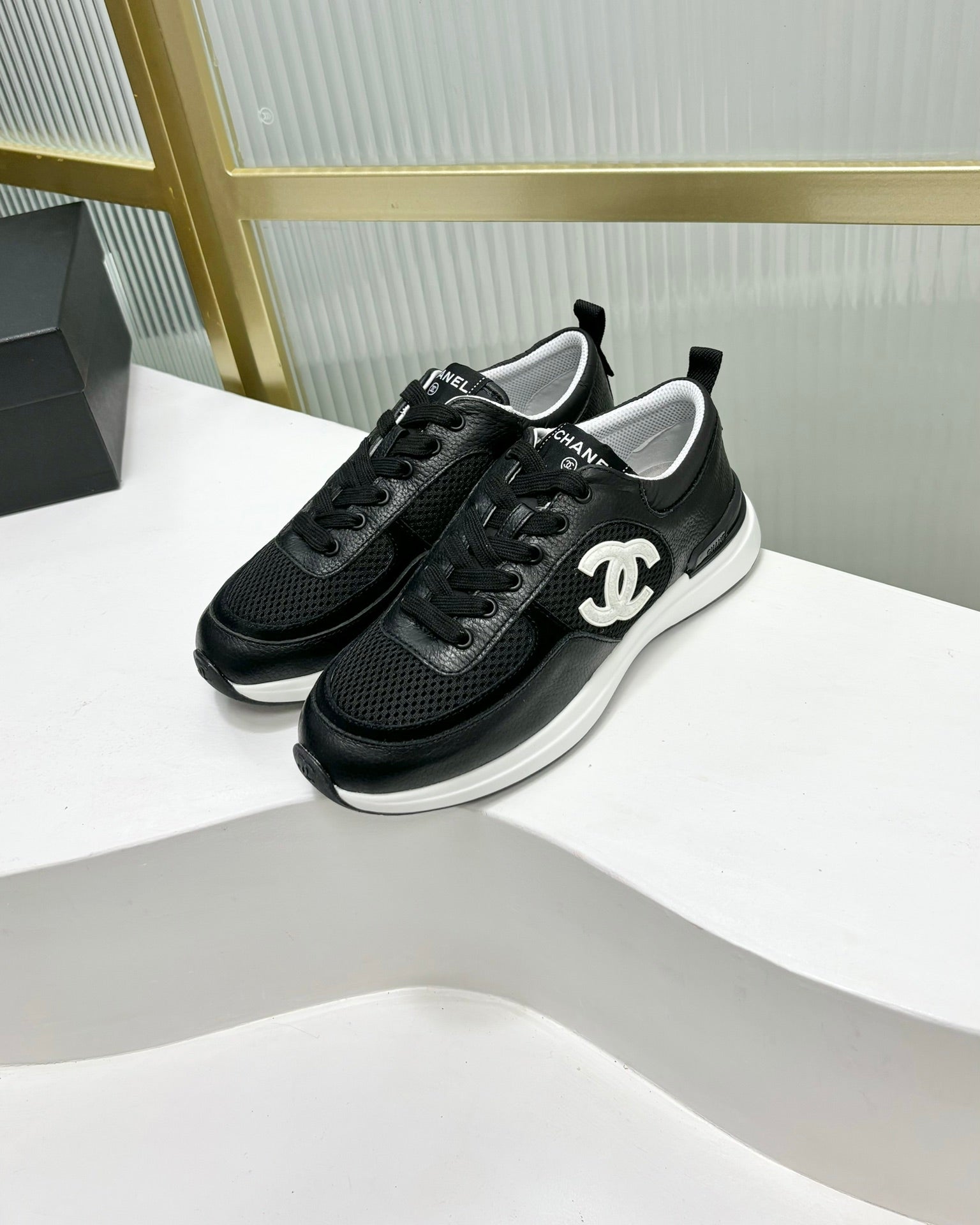 SNEAKER IN BLACK SUEDE WITH WHITE LOGO、mysite、Cacoeks