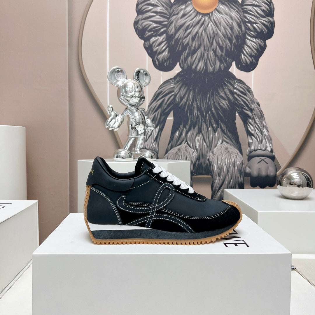 FLOW RUNNER SNEAKER IN FULL BLACK SUEDE AND SHEEPSKIN、mysite、Cacoeks