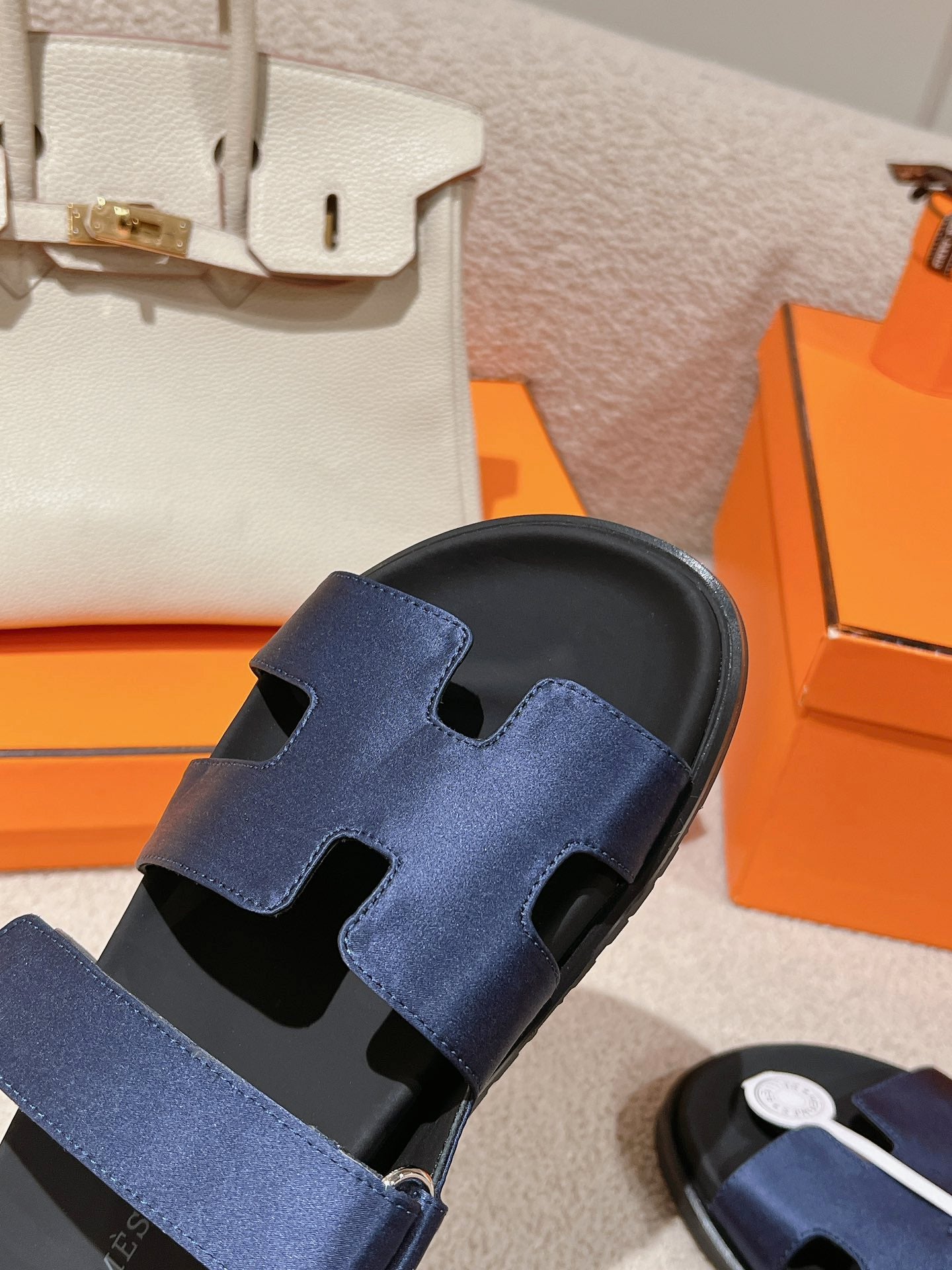 CHYPRE SANDAL BLACK MIX LIGHT BERRY CALFSKIN、mysite、Cacoeks