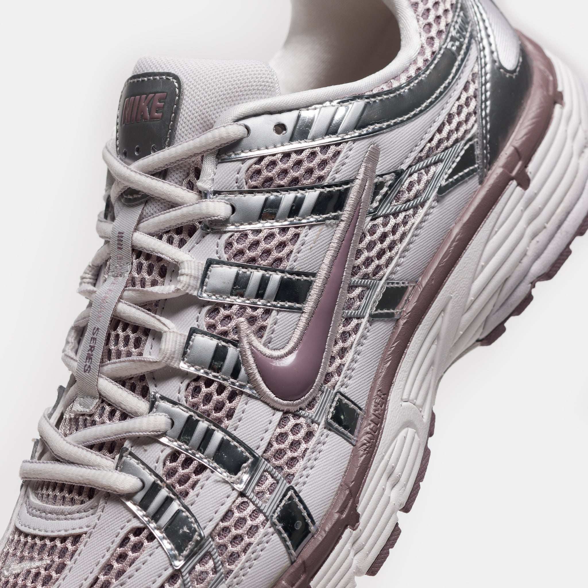 P-6000 Sneaker in Platinum Violet/Taupe Grey/Vast Grey