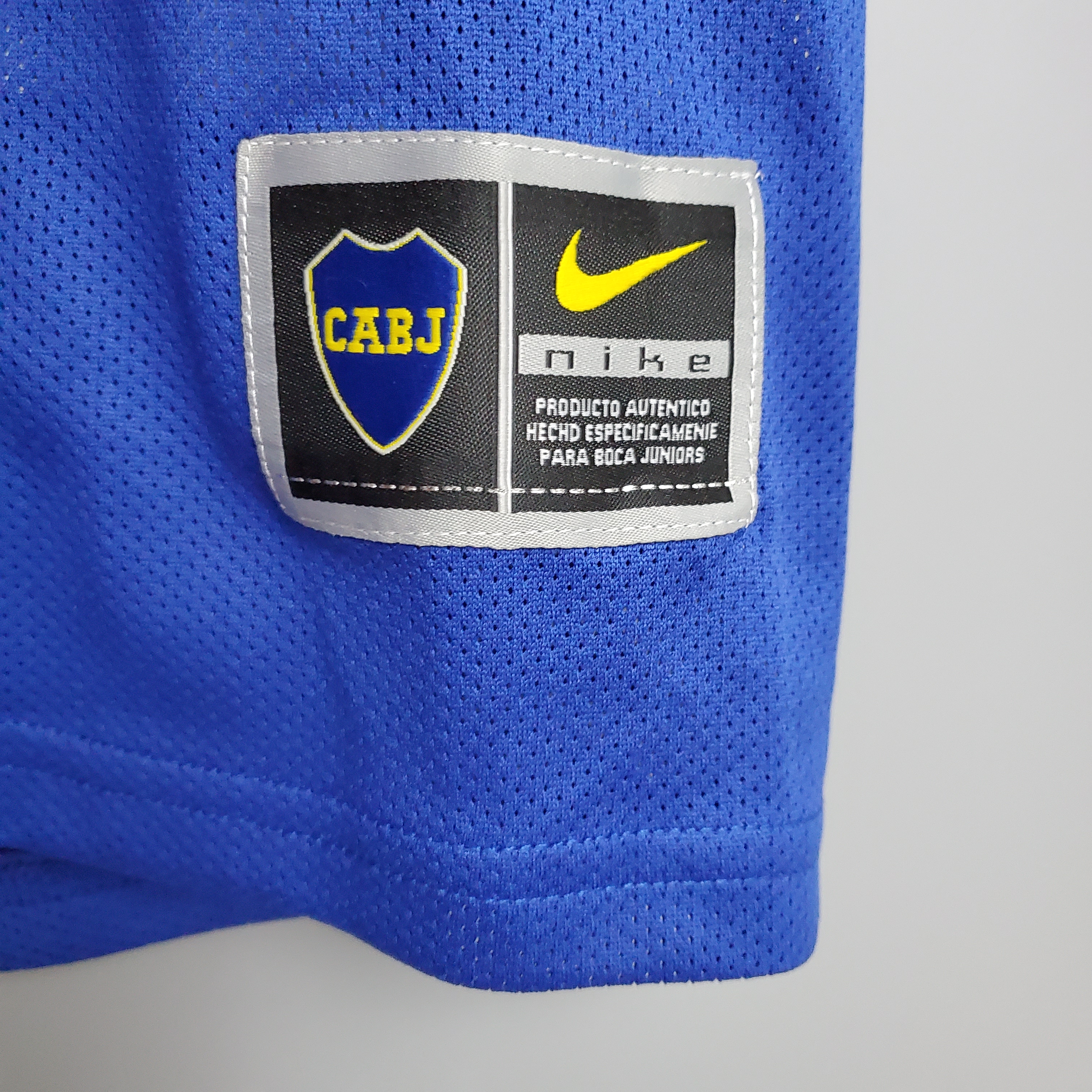 ManixJersey.com | Retro Boca Juniors 2003-04 Home Stadium Jersey -Customize Name, Number and Patch | Worldwide Shipping