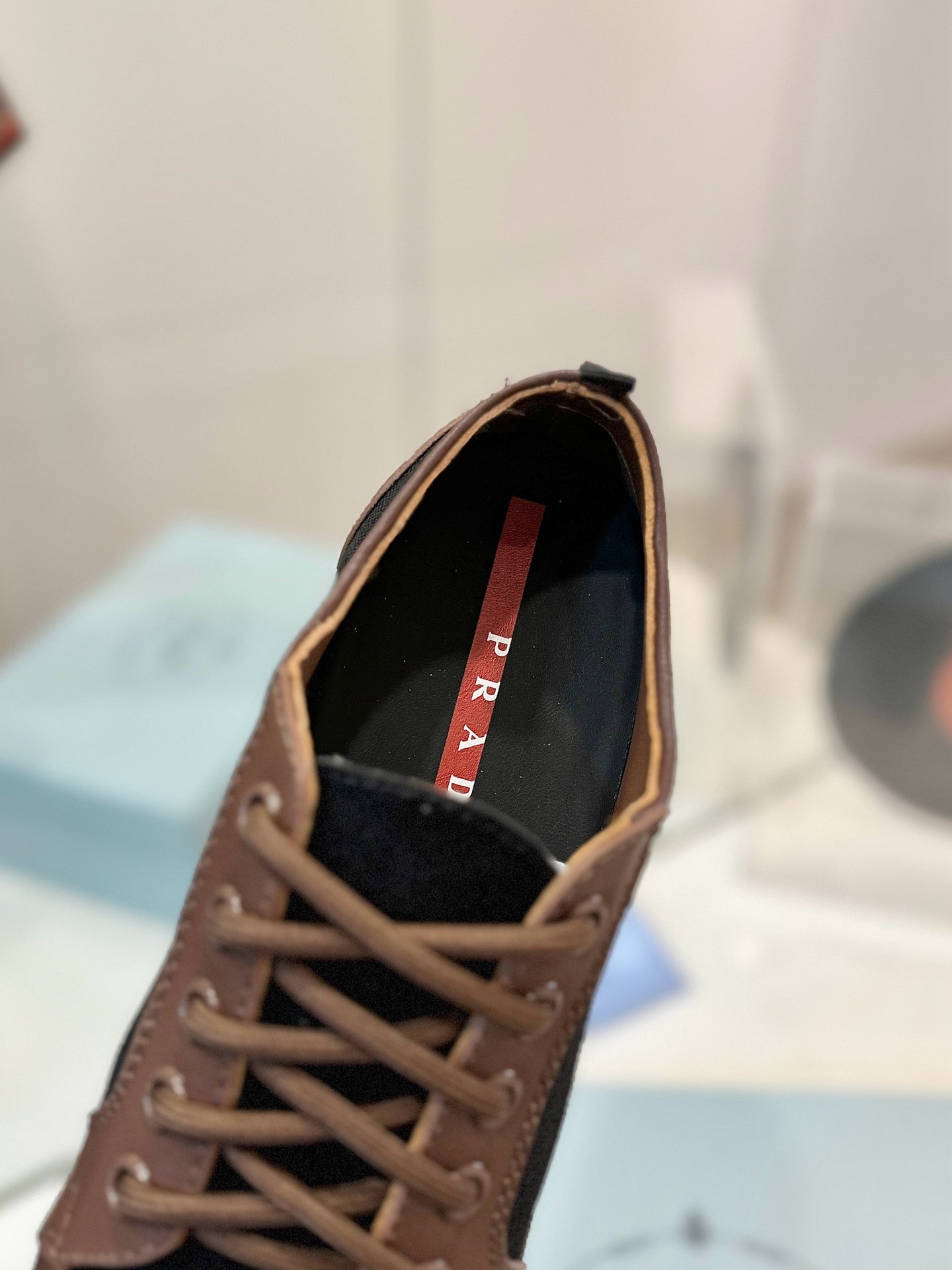 SNEAKERS IN BROWN LAMBSKIN AND BLACK CANVAS、mysite、Cacoeks