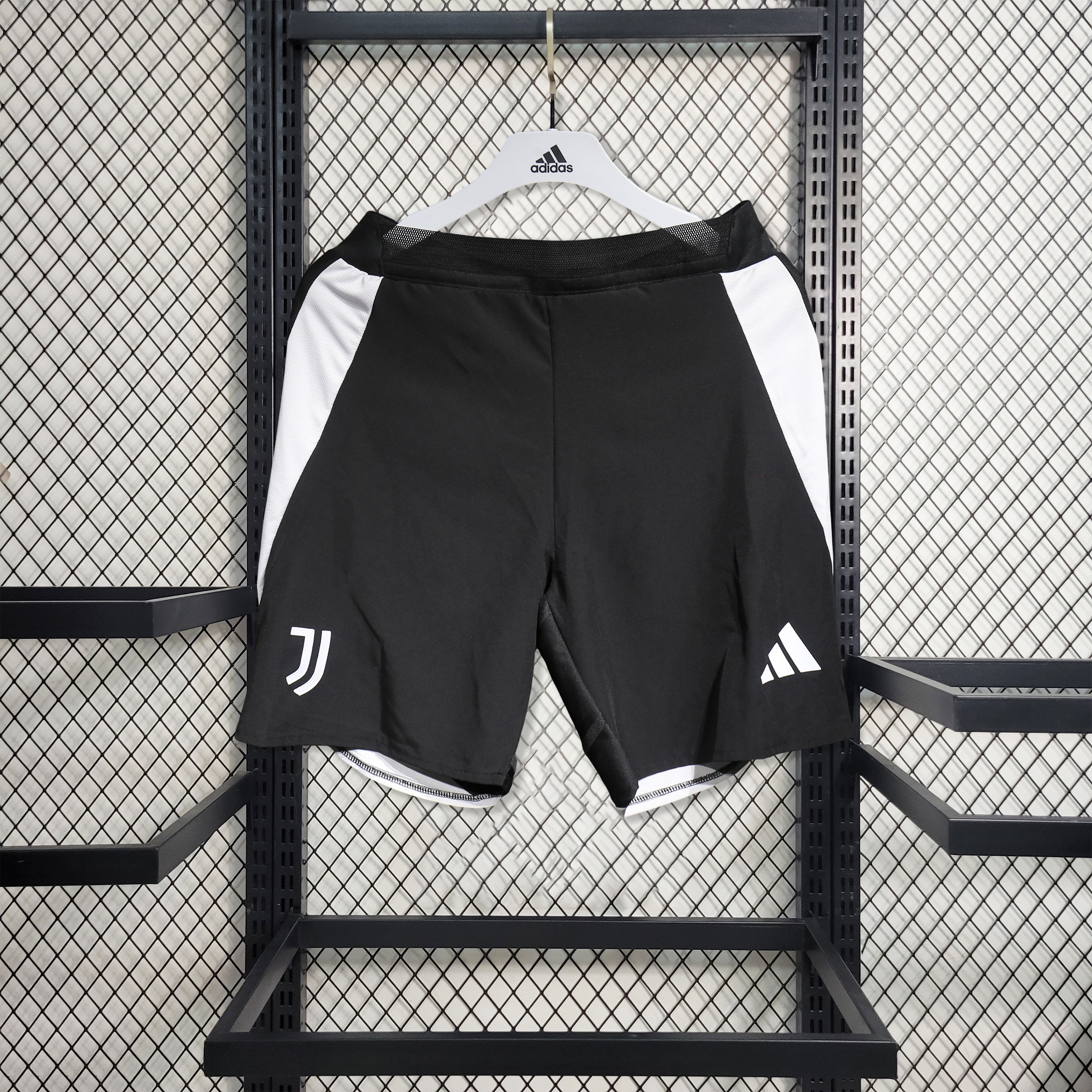 ManixJersey.com | Juventus 24-25 Home Shorts - Player Version -Customize Name, Number and Patch | Worldwide Shipping