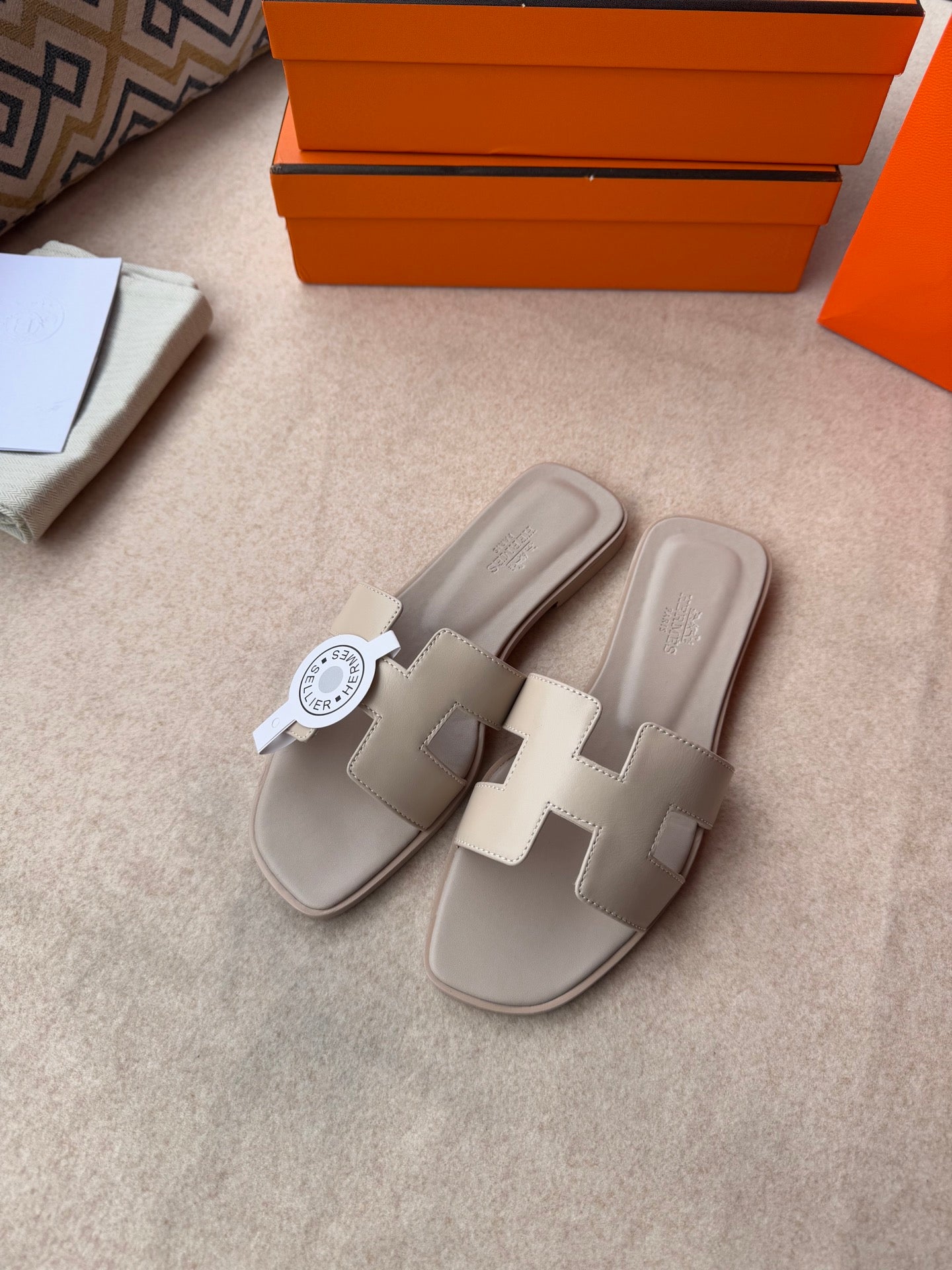 0RAN SANDALS IN KHAKI BROWN CALFSKIN、mysite、Cacoeks