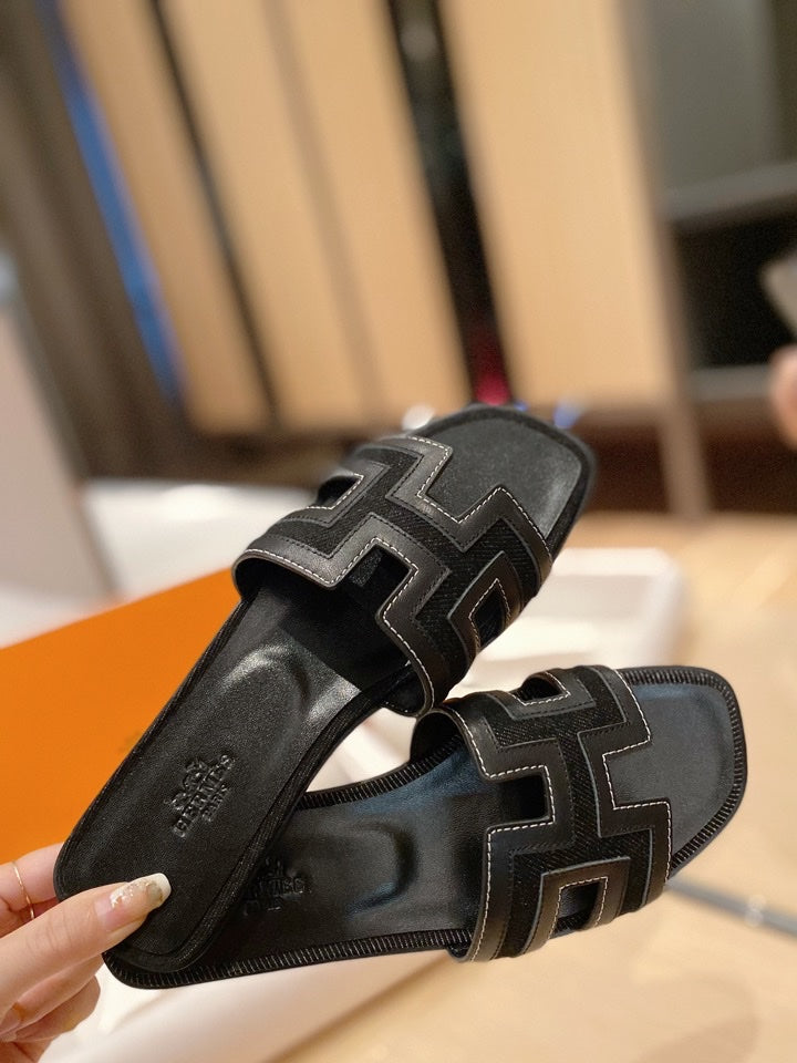 0RAN SANDALS IN BLACK CALFSKIN AND CANVAS、mysite、Cacoeks