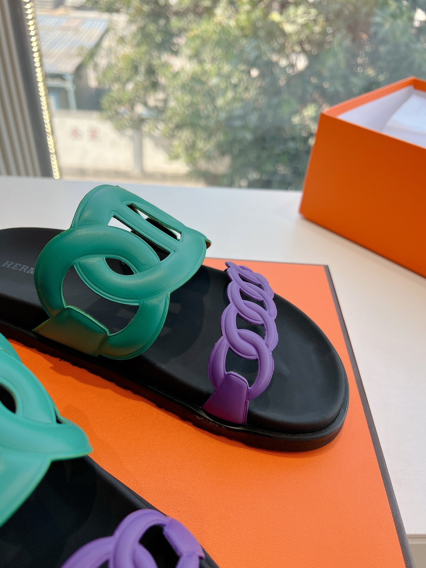 EXTRA SANDAL IN MEDIUM GREEN MIX VIOLET PURPLE CALFSKIN、mysite、Cacoeks