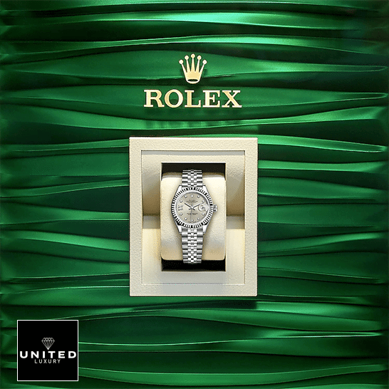 Rolex Datejust Silver Jubilee Replica 4 Rolex Lady-Datejust 279174-0021 Replica Green Wave Background