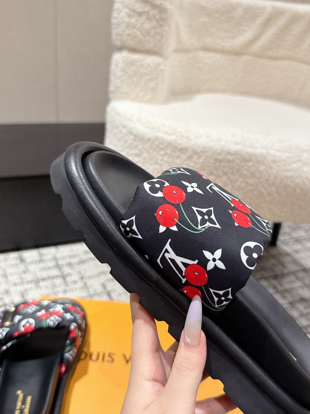 LV MIAMI-STYLE SANDALS 25S IN BLACK FABRIC AND CALFSKIN、mysite、Cacoeks