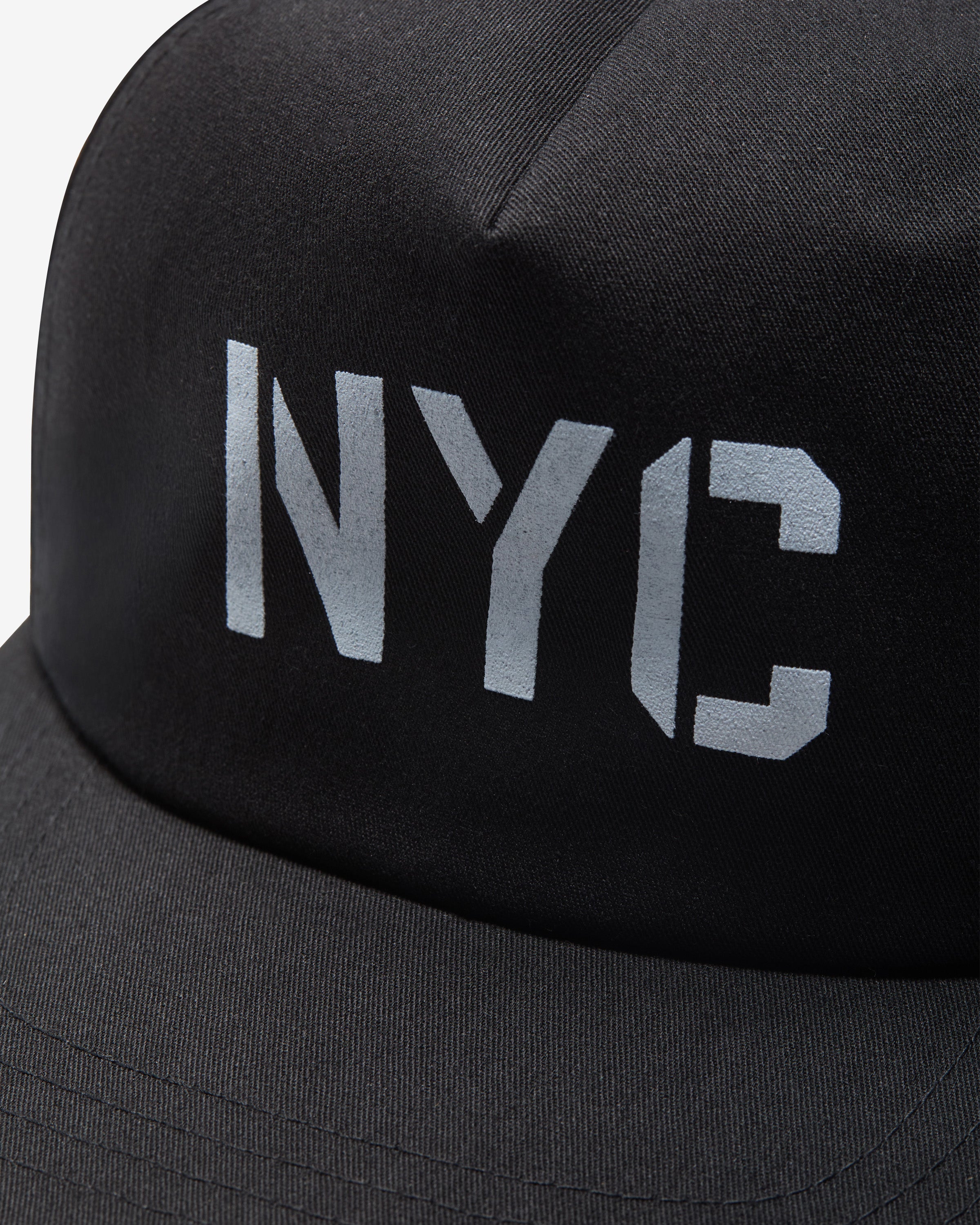 UNDEFEATED REGIONAL STENCIL SNAPBACK - NY - BLACK