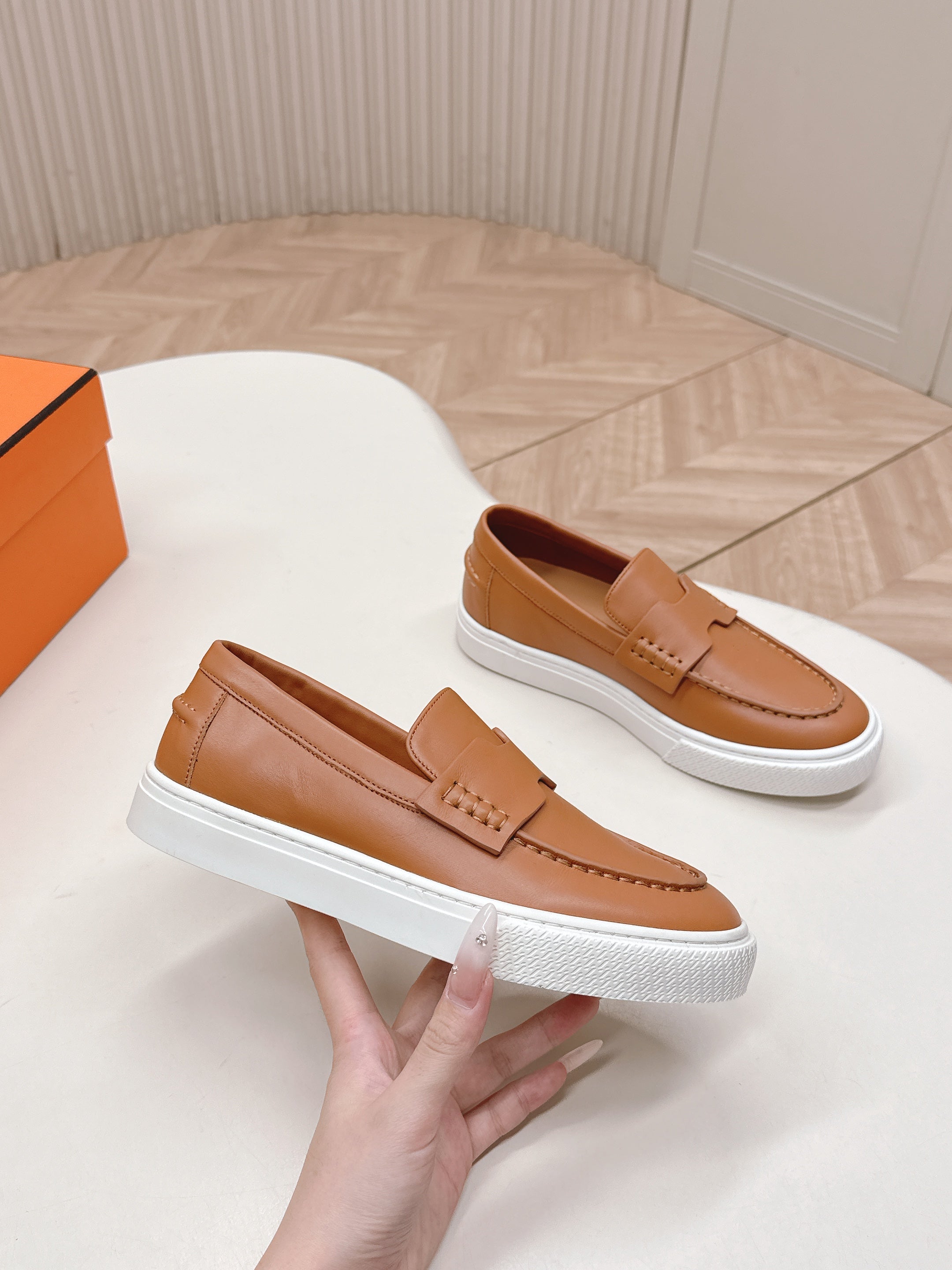 HM 25S SLIP-ON IN BROWN LAMBSKIN、mysite、Cacoeks