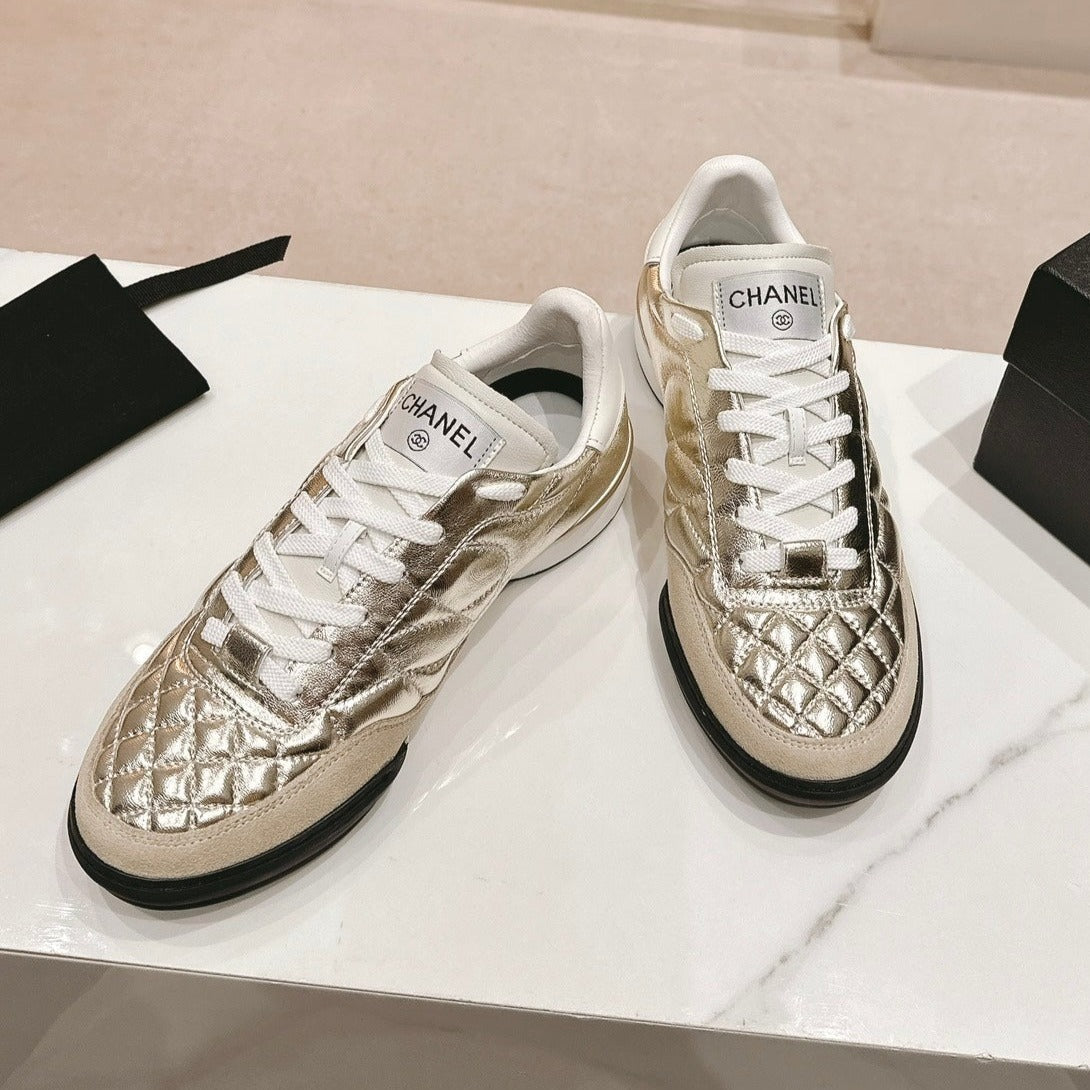 SNEAKERS IN GLOSSY GOLDEN LAMBSKIN、mysite、Cacoeks
