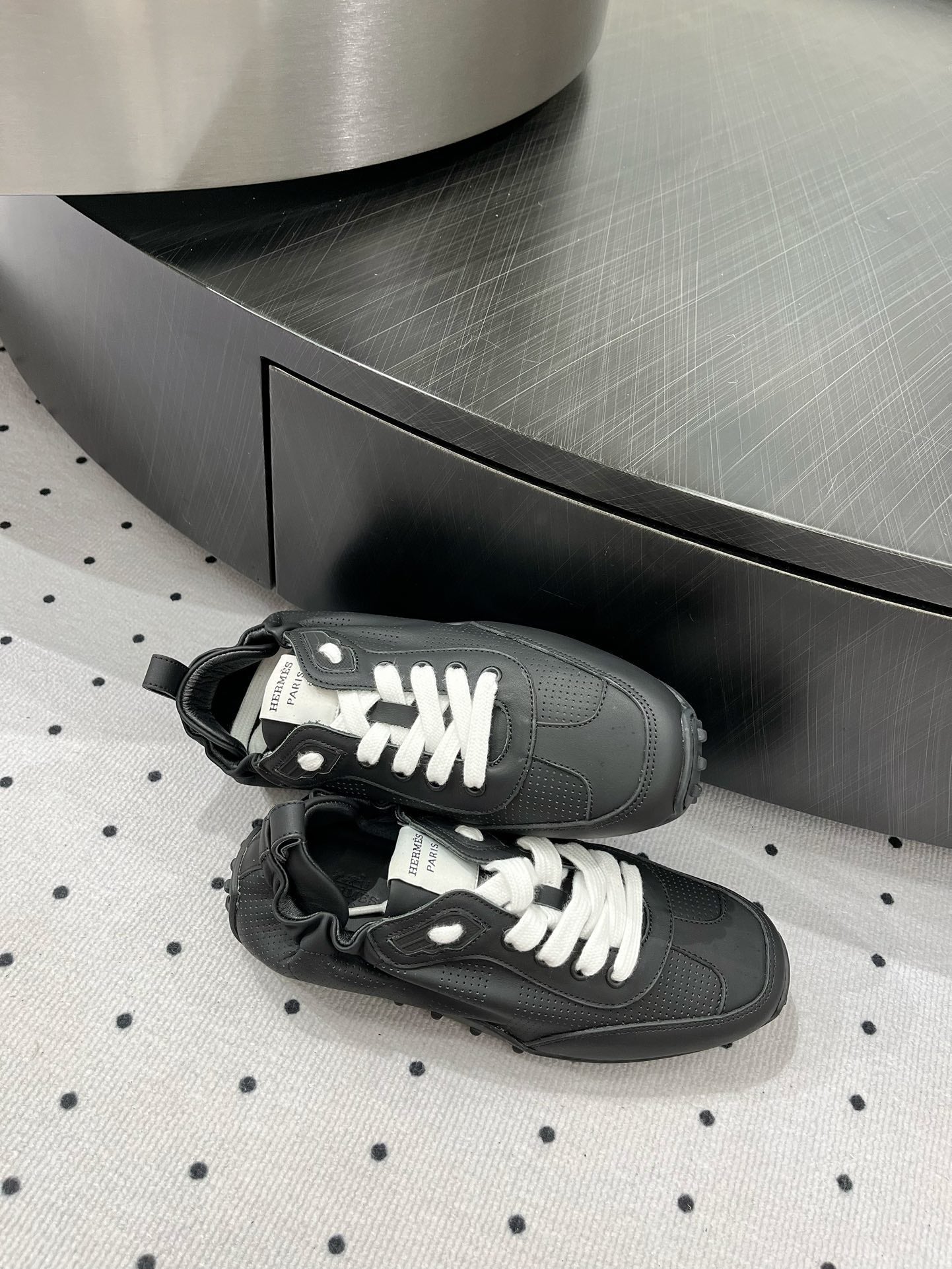 TRAIL SNEAKER IN BLACK CALFSKIN、mysite、Cacoeks