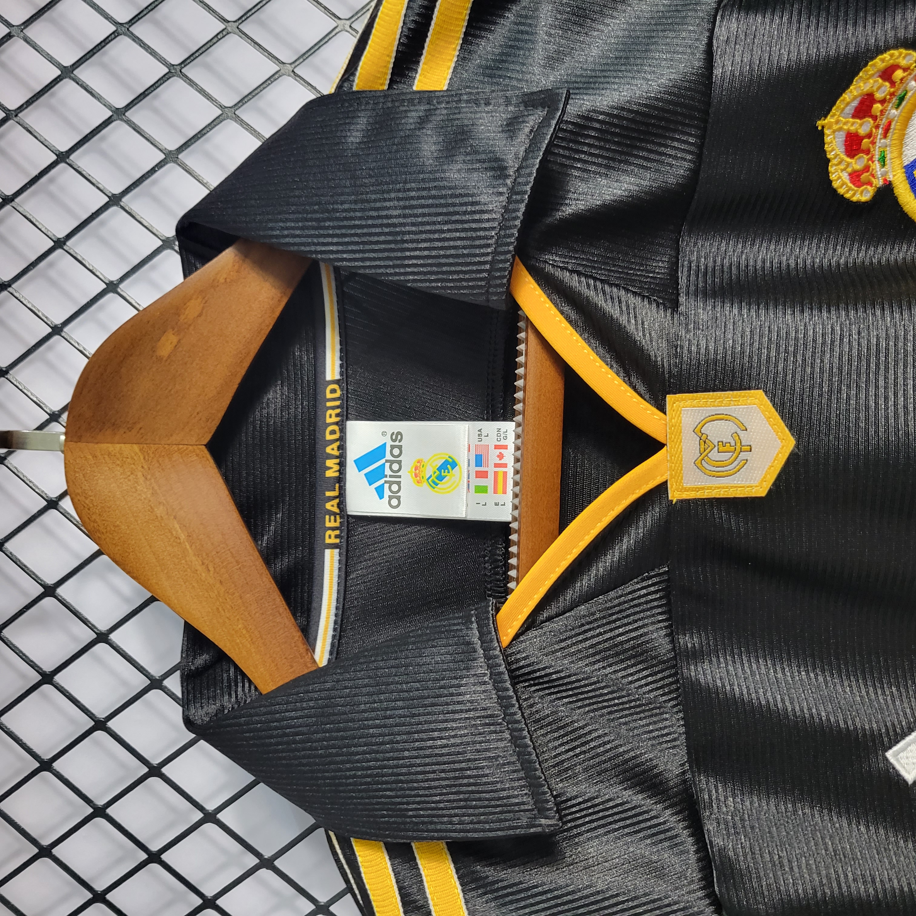 JerseysGala.com | Retro Real Madrid 1999-01 Away Jersey -Customize Name, Number and Patch | Worldwide Shipping