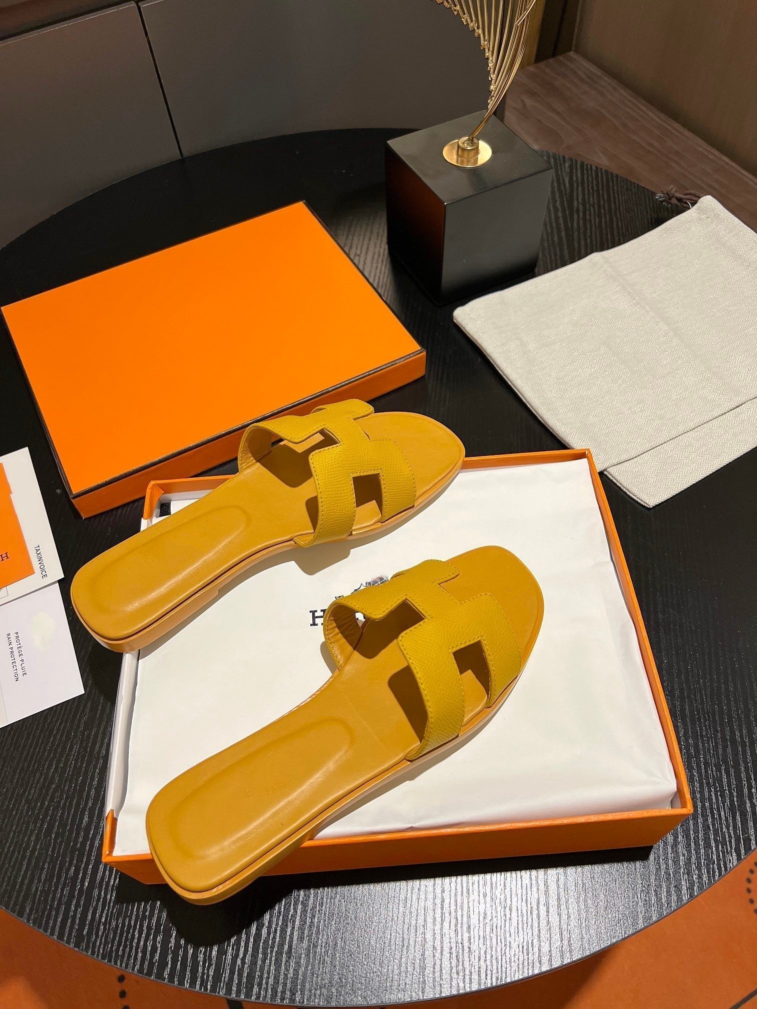 0RAN SANDAL Leather Medallion、mysite、Cacoeks