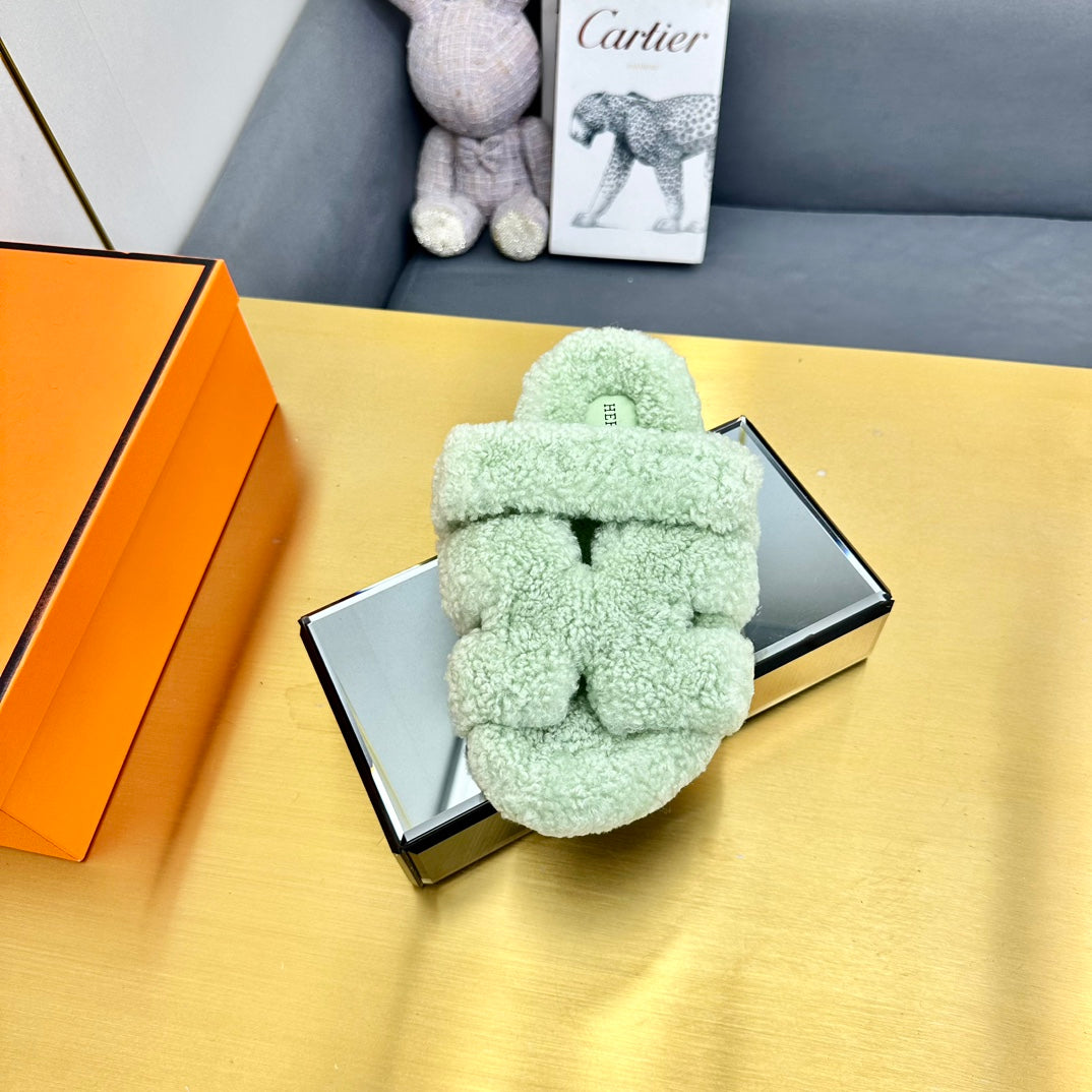 CHYPRE SANDAL IN PASTEL GREEN SHEARLING、mysite、Cacoeks