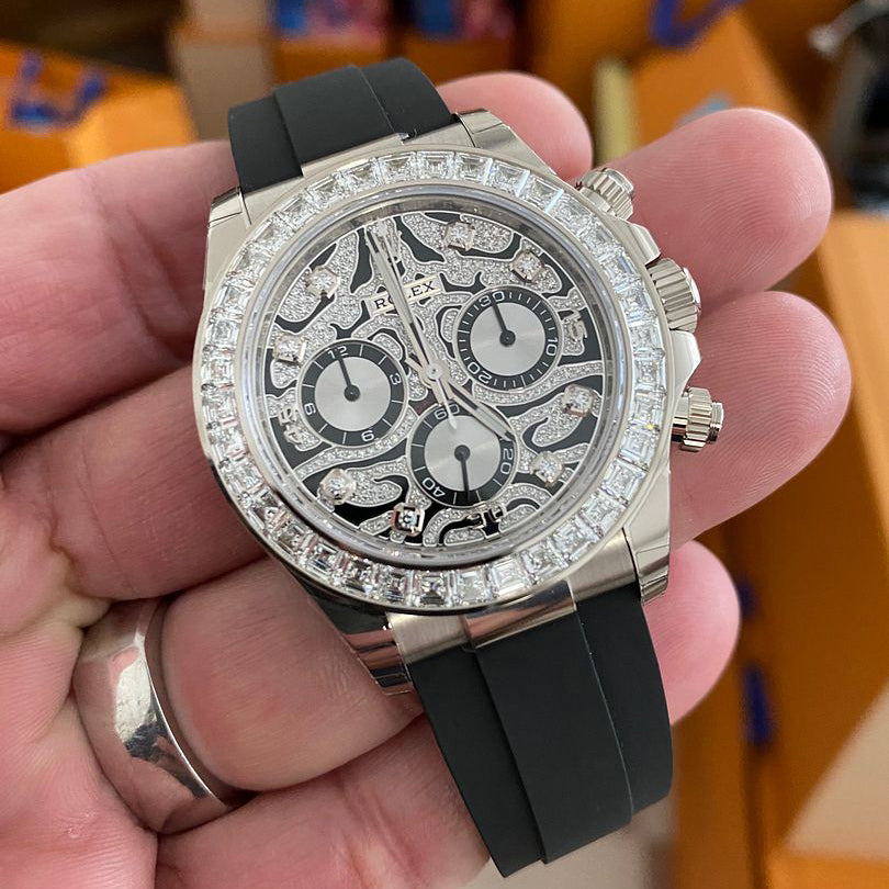 兼职  林炎: luxecystore