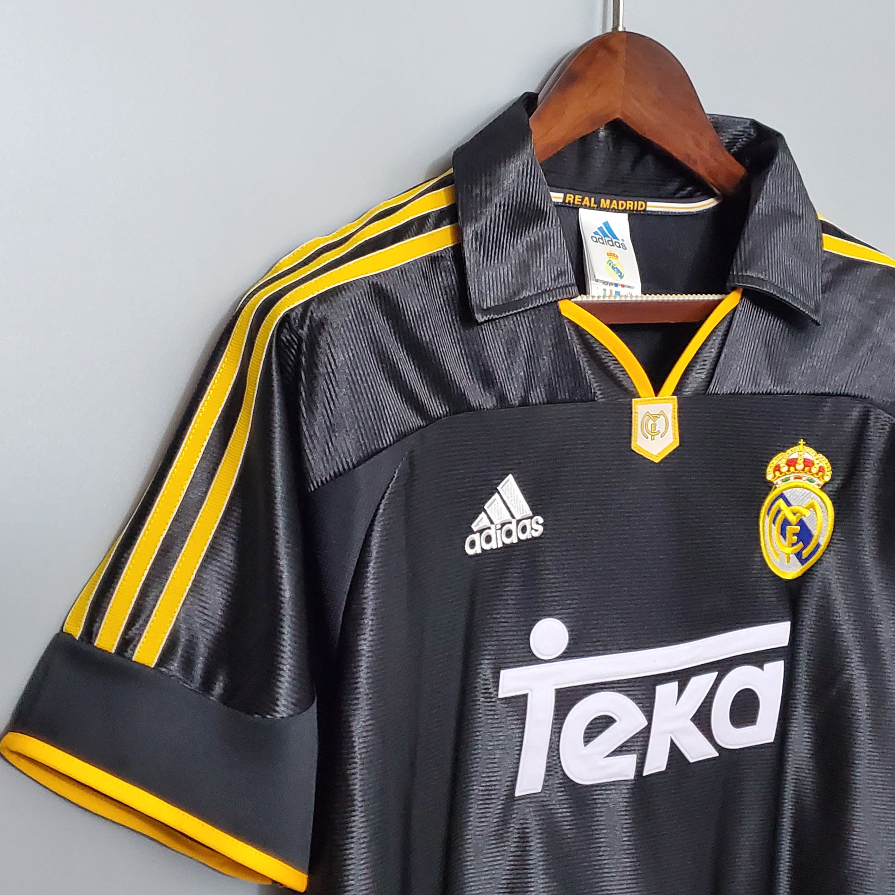 1998/2000 Retro Real Madrid Away:football jersey mysite: unitedjerseyfootball 邓江浪:football