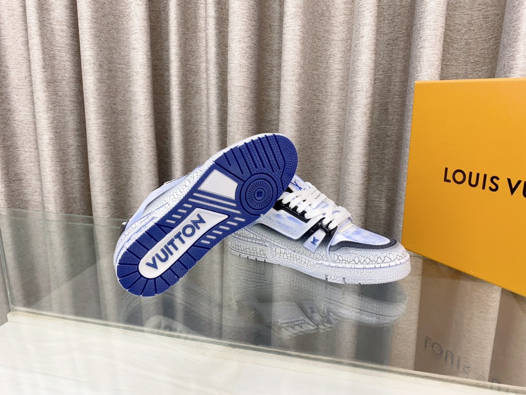 LV TRAINER SNEAKERS IN LIGHT BLUE OMBRE MIX COLORFUL CALFSKIN、mysite、Cacoeks