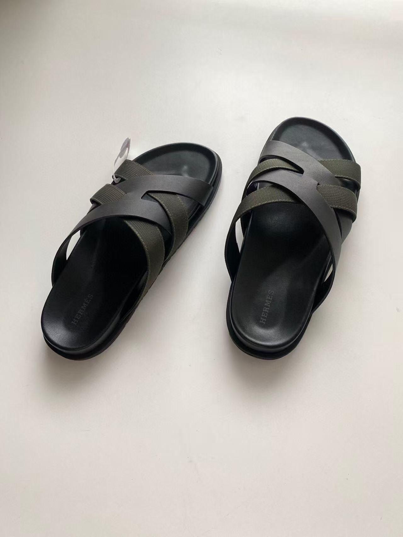 HM SLIDES IN BLACK AND DARK GREEN FABRIC、mysite、Cacoeks