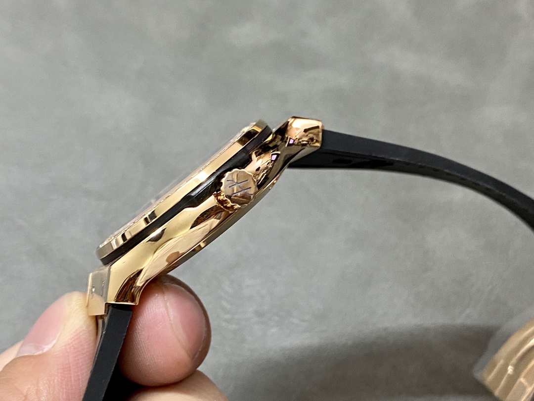 565.OX.1480.LR.1204 Hublot Classic Fusion Automatic 38mm-fasswatch