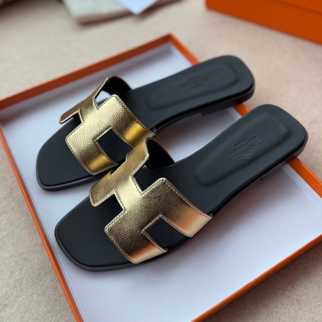 0RAN SANDALS IN LIGHT GOLD CALFSKIN、mysite、Cacoeks