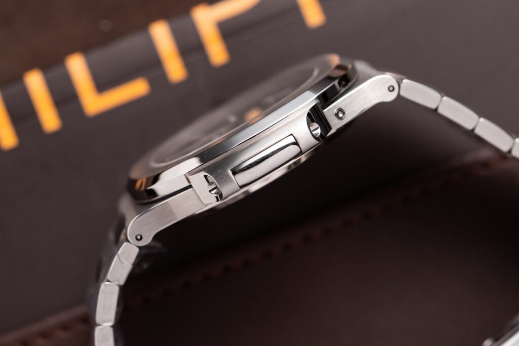 Đồng Hồ Patek Philippe Nautilus 5712 Replica 11 PPF V2 Full Chức Năng (8)