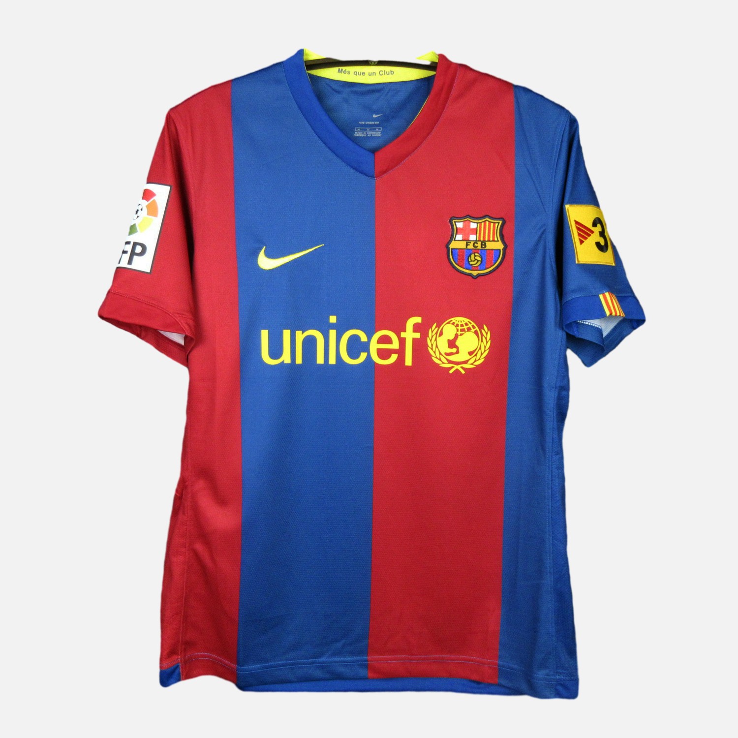 ManixJersey.com | Retro Barcelona 06-07 Home Stadium Jersey -Customize Name, Number and Patch | Worldwide Shipping