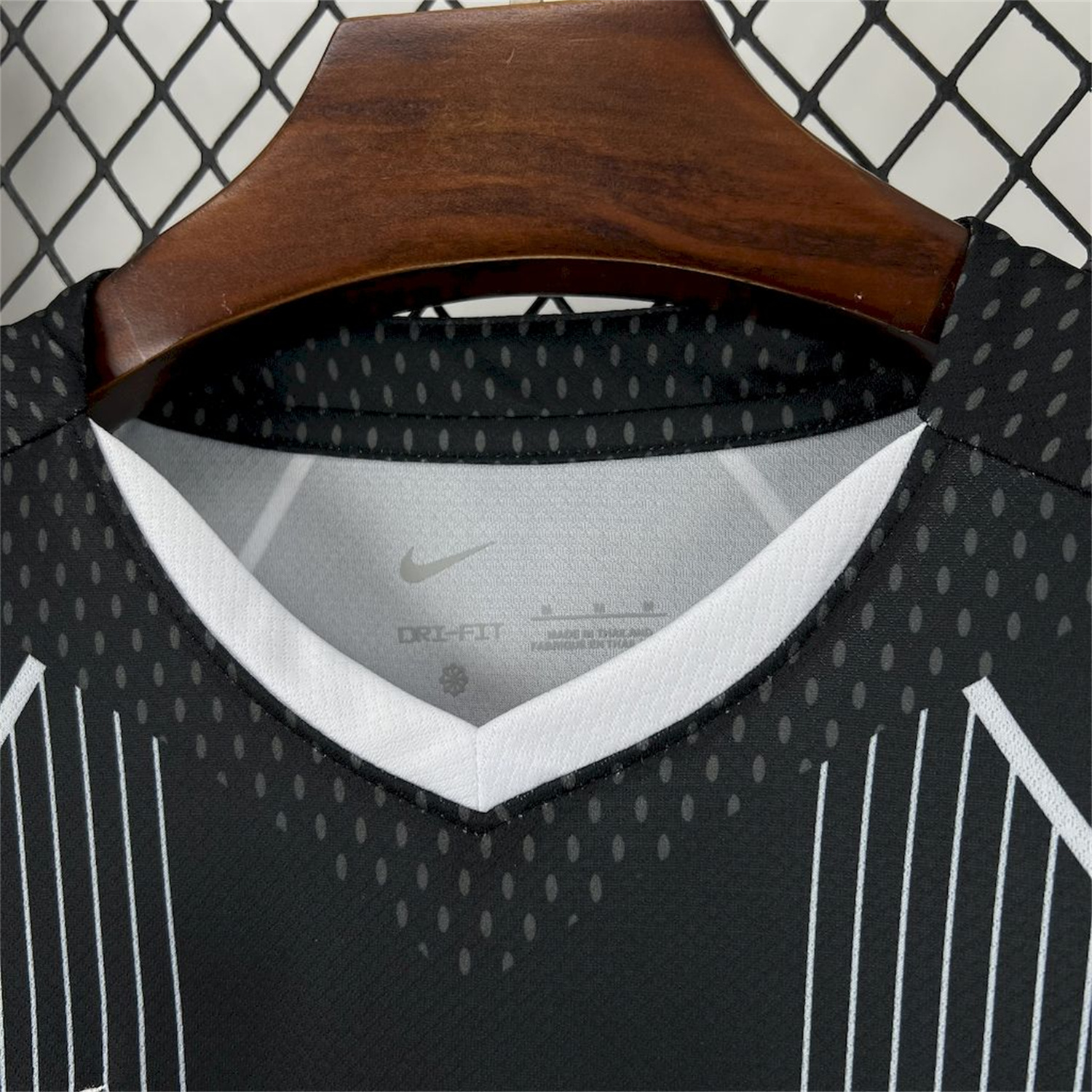 UltraTrikot-Barcelona 25-26 T90 White Lines Black Jersey - Fans Version