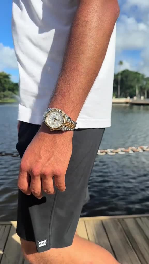 兼职  林炎: luxecystore