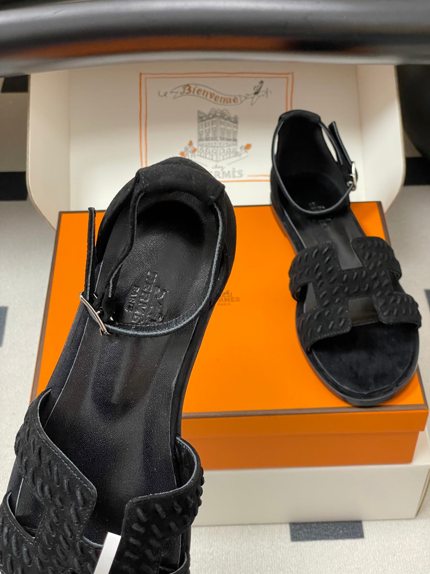 HM 25S SANTORINI SANDAL IN BLACK SUEDE AND LAMBSKIN、mysite、Cacoeks