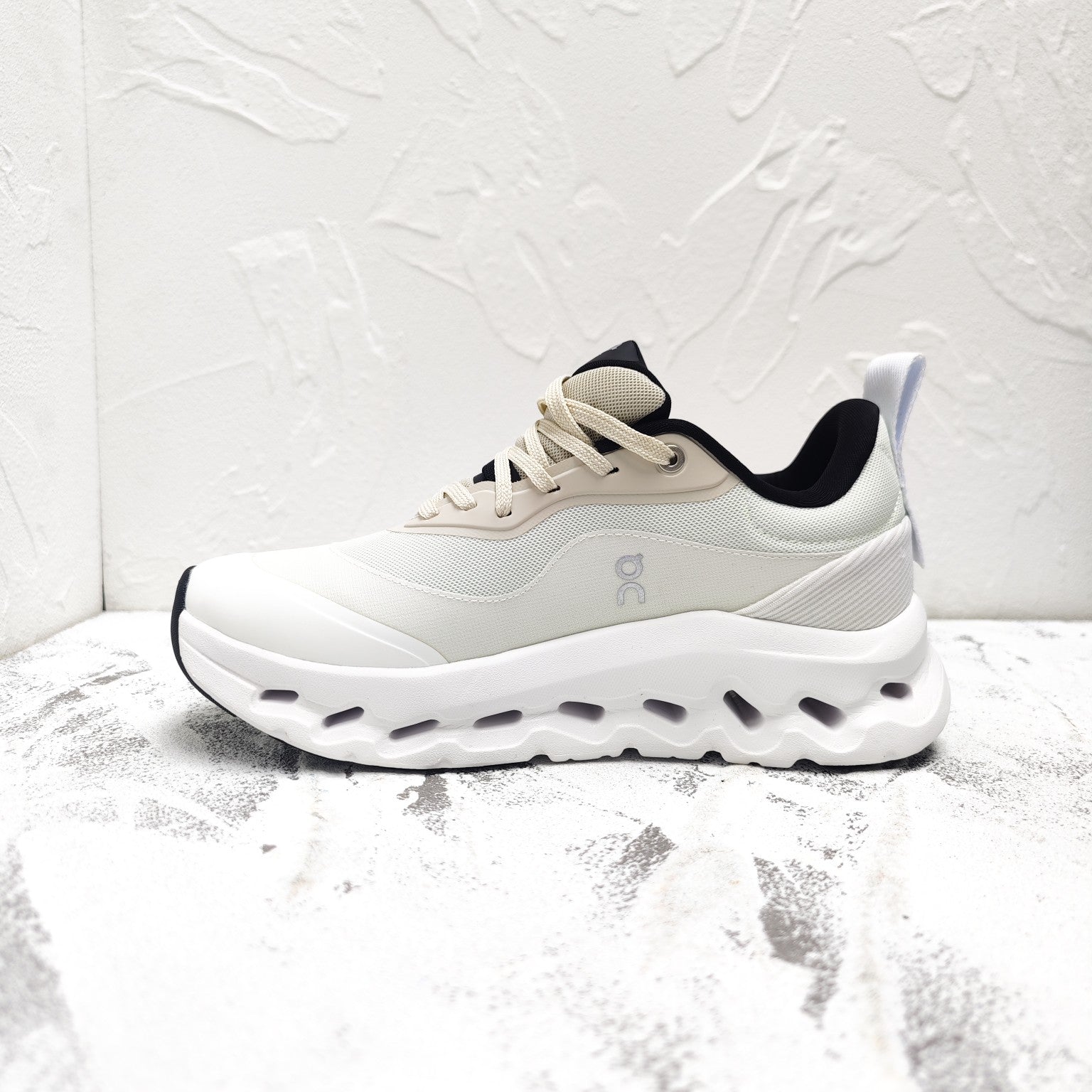 CLOUDTILT 2.0 SNEAKER PALE GRAY CALFSKIN AND BREATHABLE MESH、mysite、Cacoeks