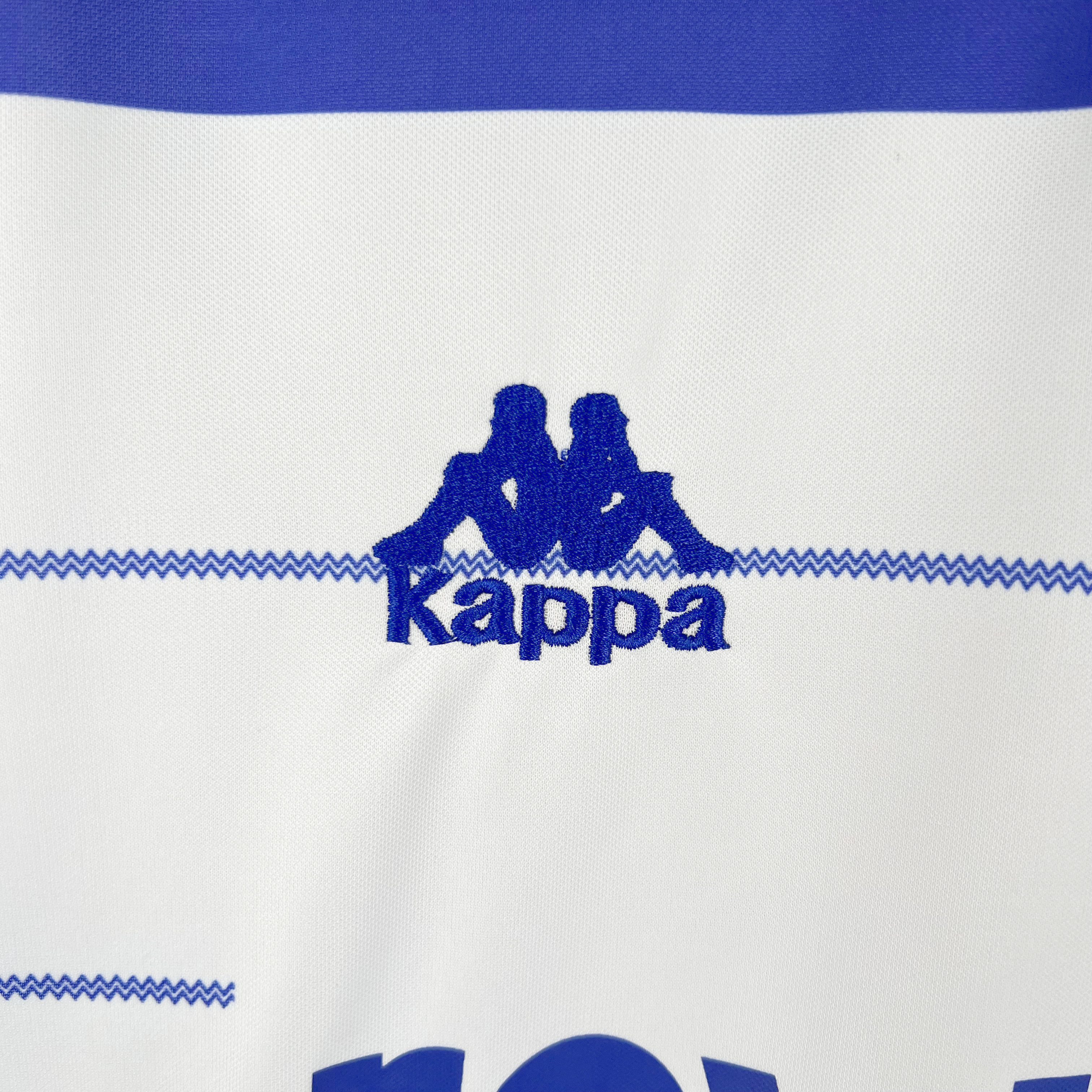 Higojerseys-Retro Porto 1995-96 Away Stadium Jersey