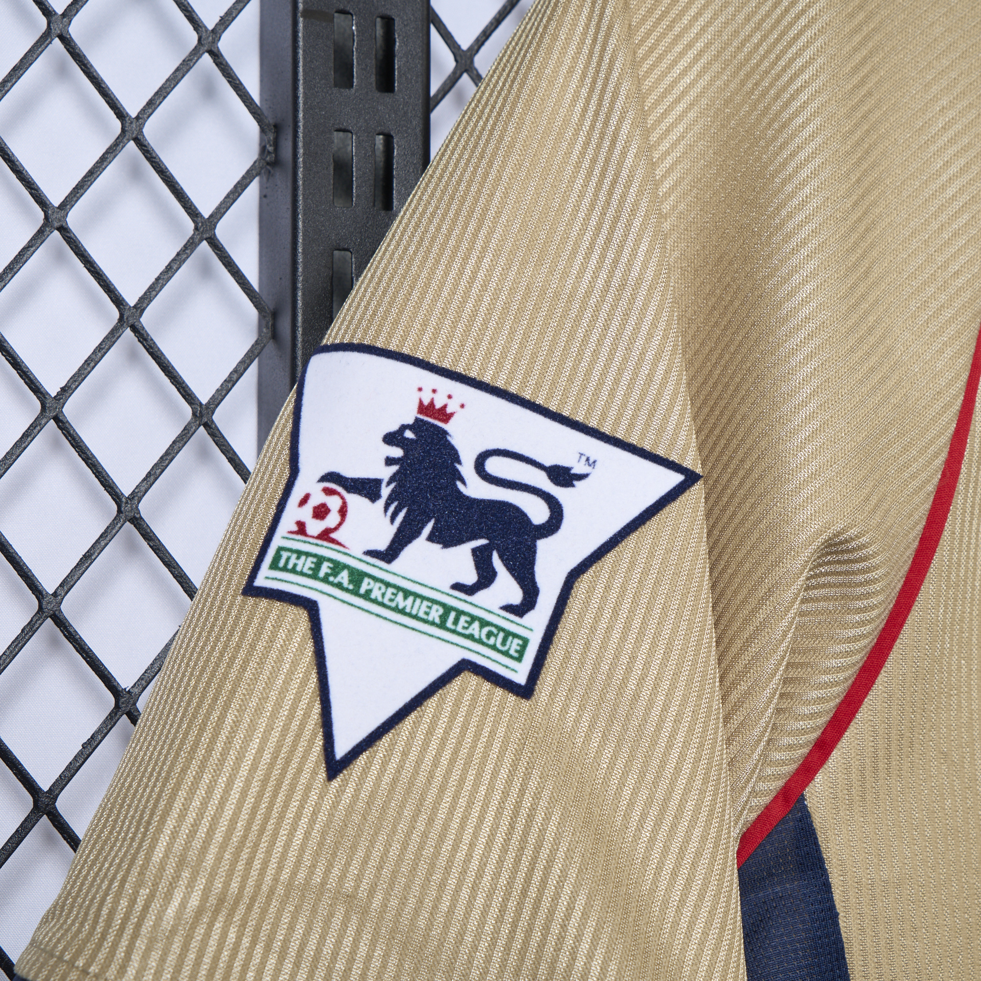 GlobeJersey-Retro Arsenal 2001-02 Away Stadium Jersey