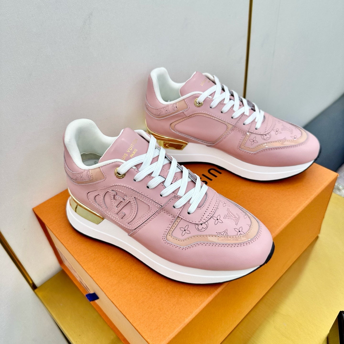 NEO RUN AWAY SNEAKER IN ROSE PINK CALFSKIN、mysite、Cacoeks
