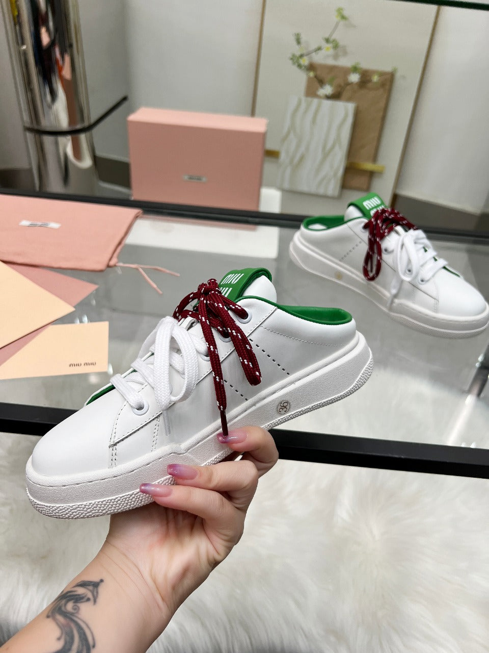 SNEAKER MULES IN WHITE MIX GREEN CALFSKIN WHITE RED LACES、mysite、Cacoeks